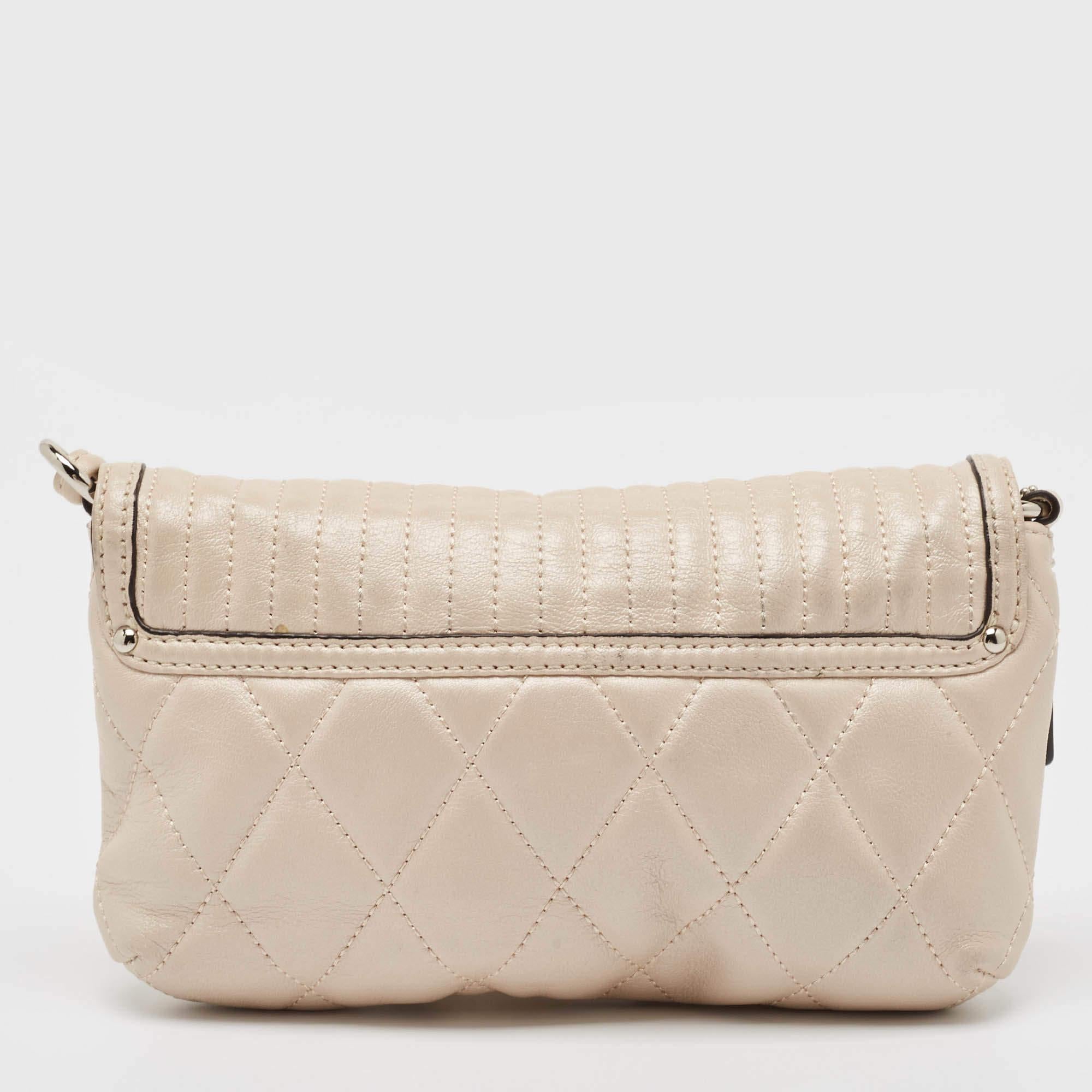Women's Coach Beige Quilted Leather Push Lock Crossbody Bag For Sale