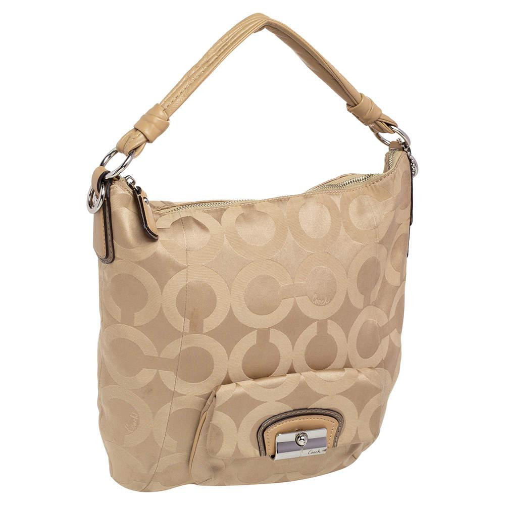 Coach Beige Signature Canvas And Leather Hobo In Fair Condition In Dubai, Al Qouz 2