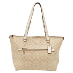 Coach Beige/White Signature Coated Canvas and Leather Gallery Tote