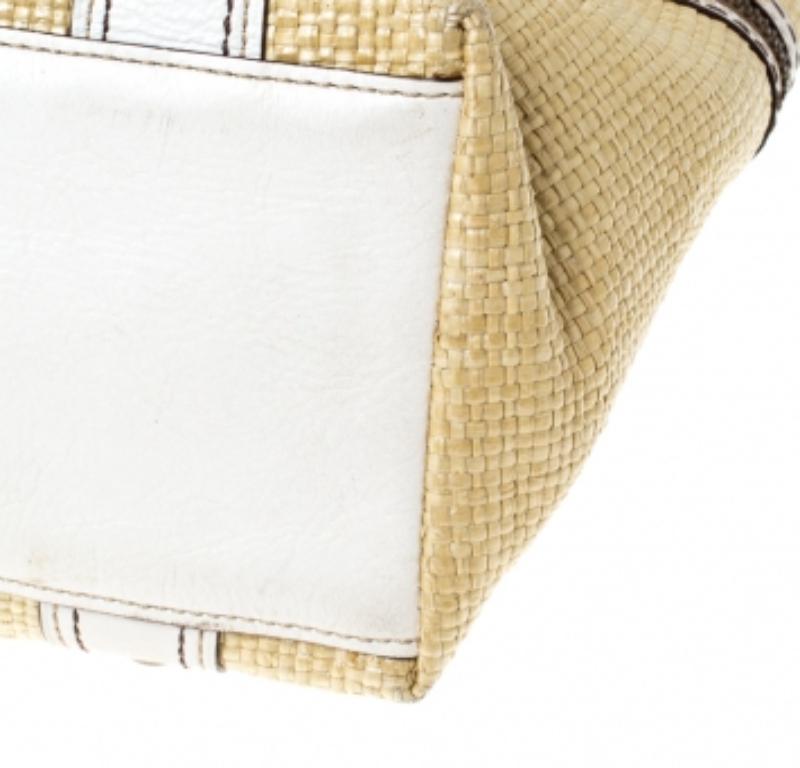 Donna Coach Beige/White Straw and Leather Tote in vendita