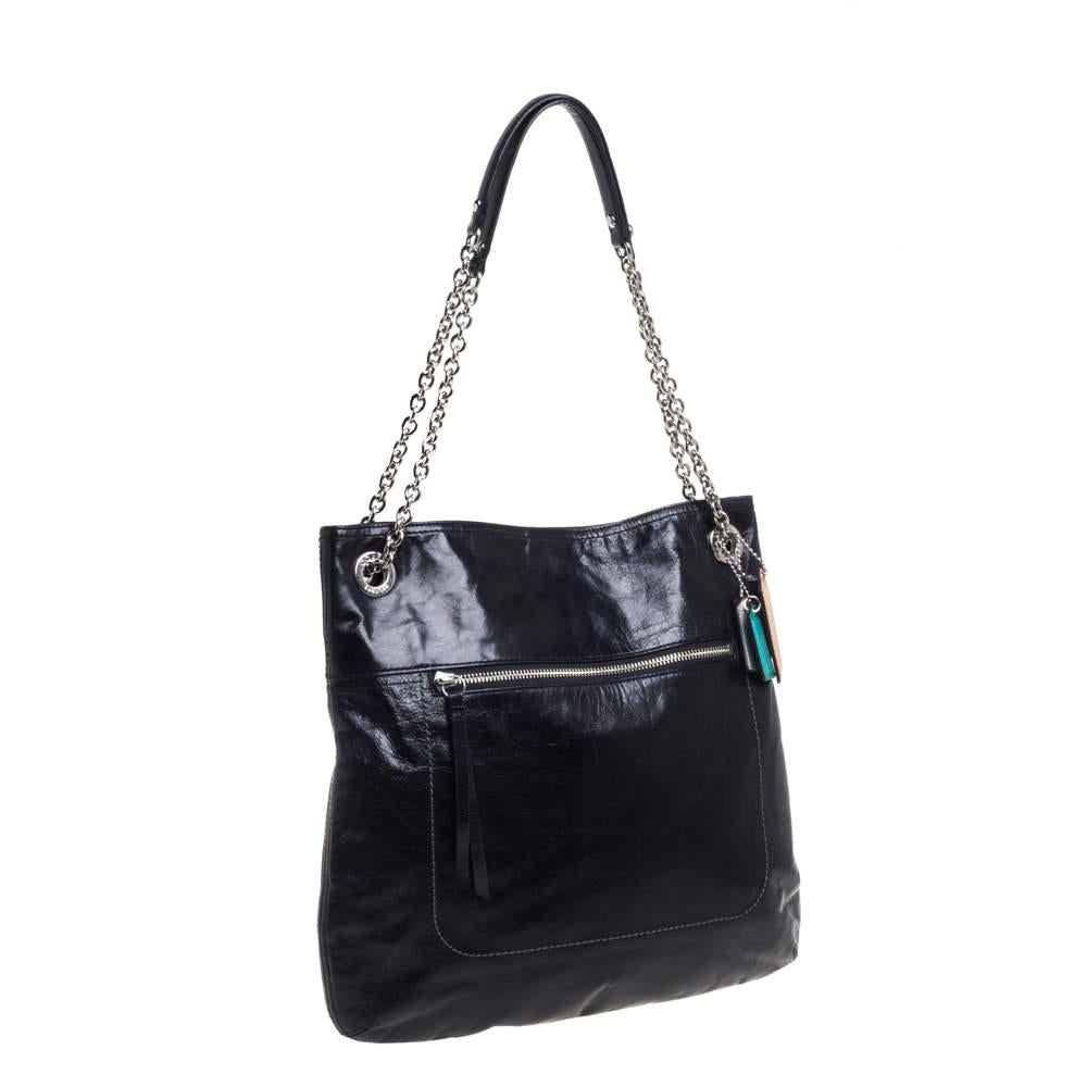 Coach Black Crackled Leather Chain Tote In Good Condition In Dubai, Al Qouz 2
