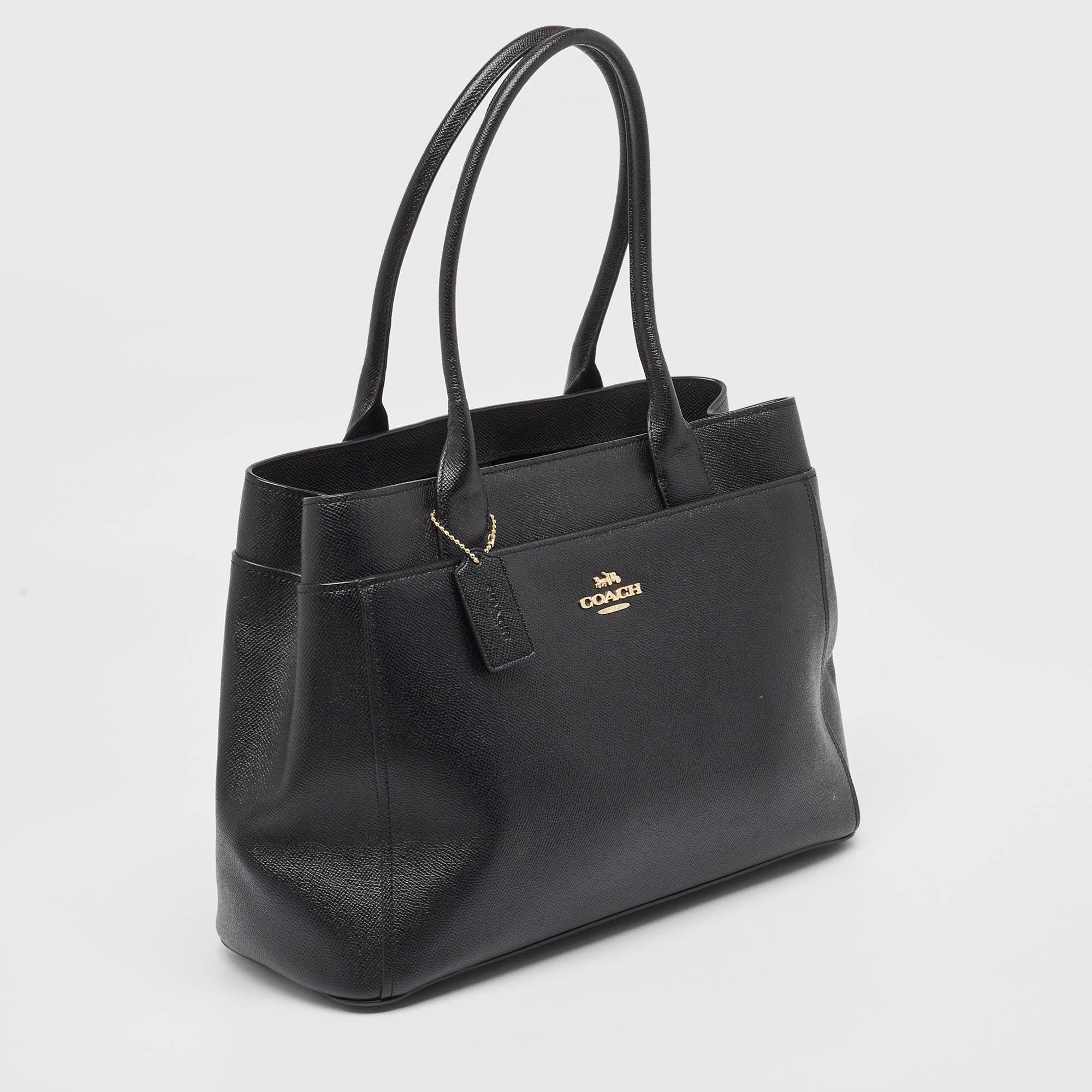 Coach Black Leather Casey Tote In Good Condition In Dubai, Al Qouz 2
