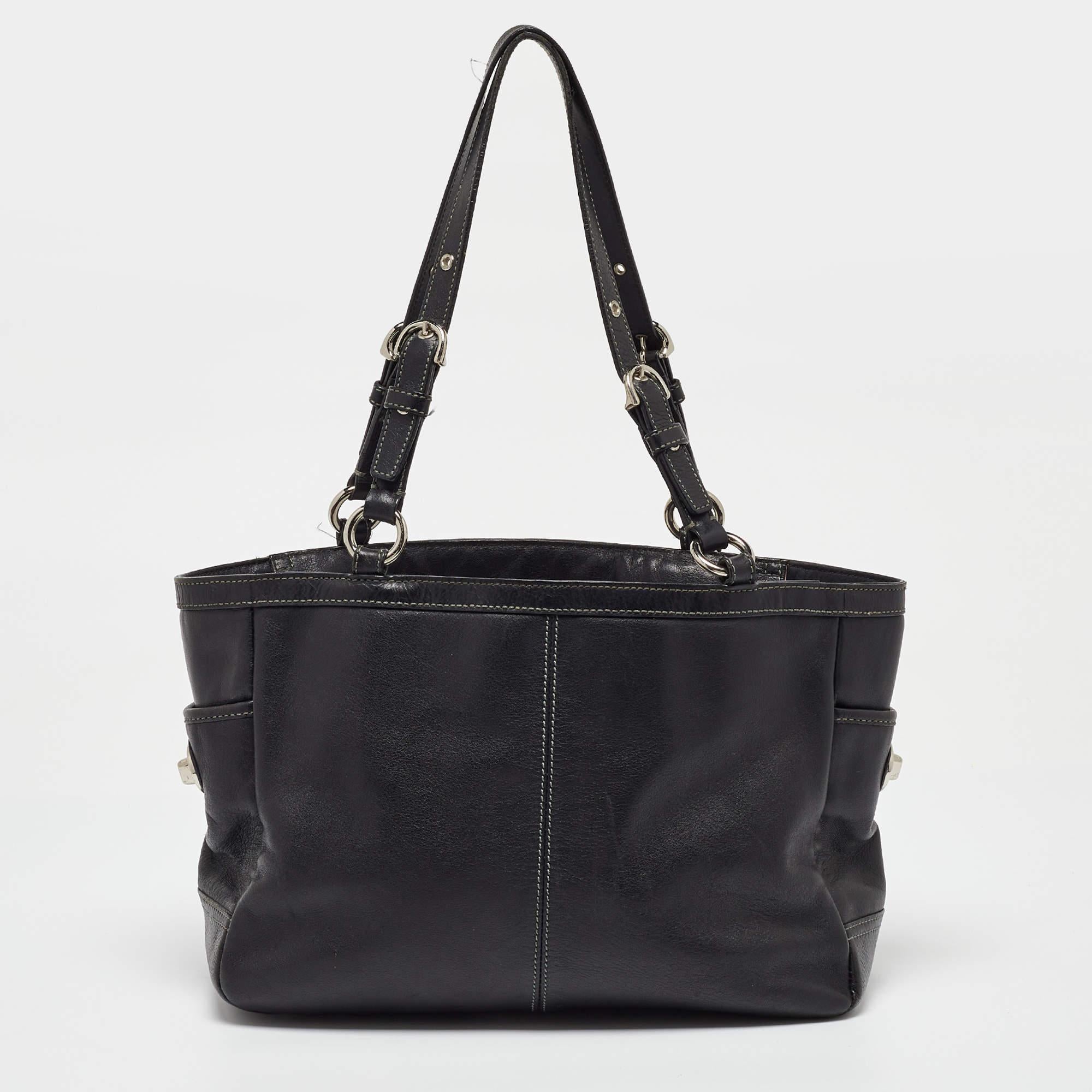 Women's Coach Black Leather Gallery Tote For Sale
