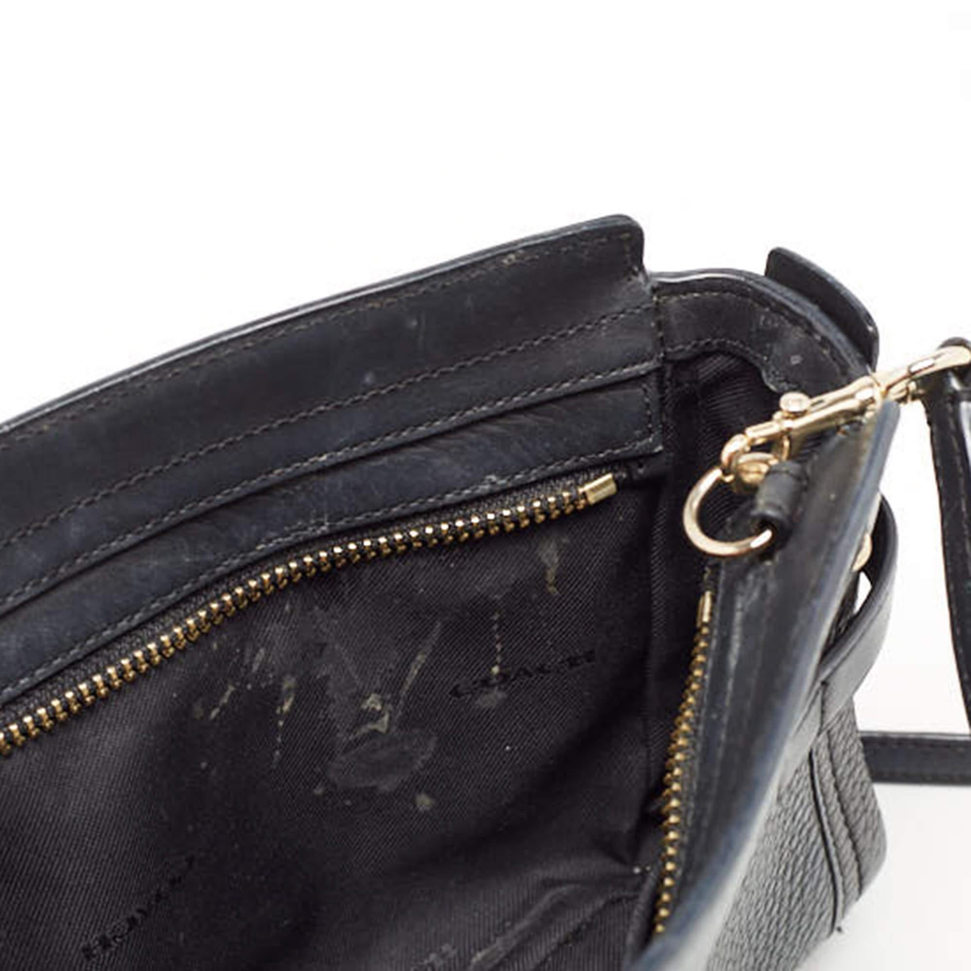Coach Black Leather Swagger Wristlet Crossbody Bag For Sale 5