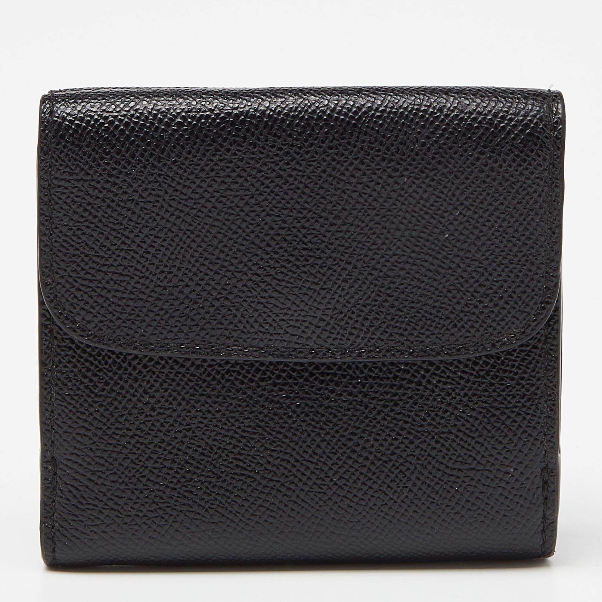 Coach Black Leather Trifold Compact Wallet For Sale 1