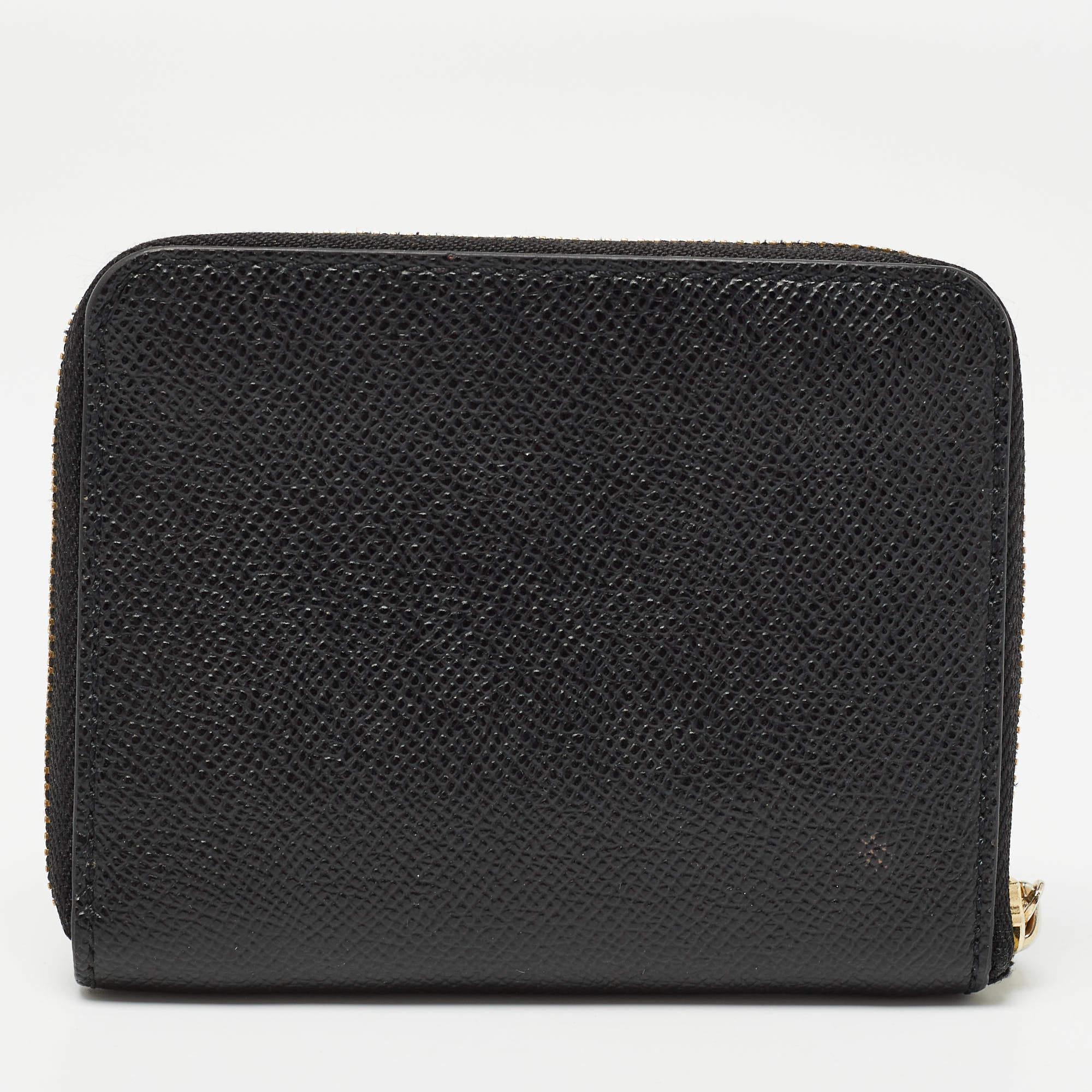 Coach Black Leather Zip Around Purse For Sale 1