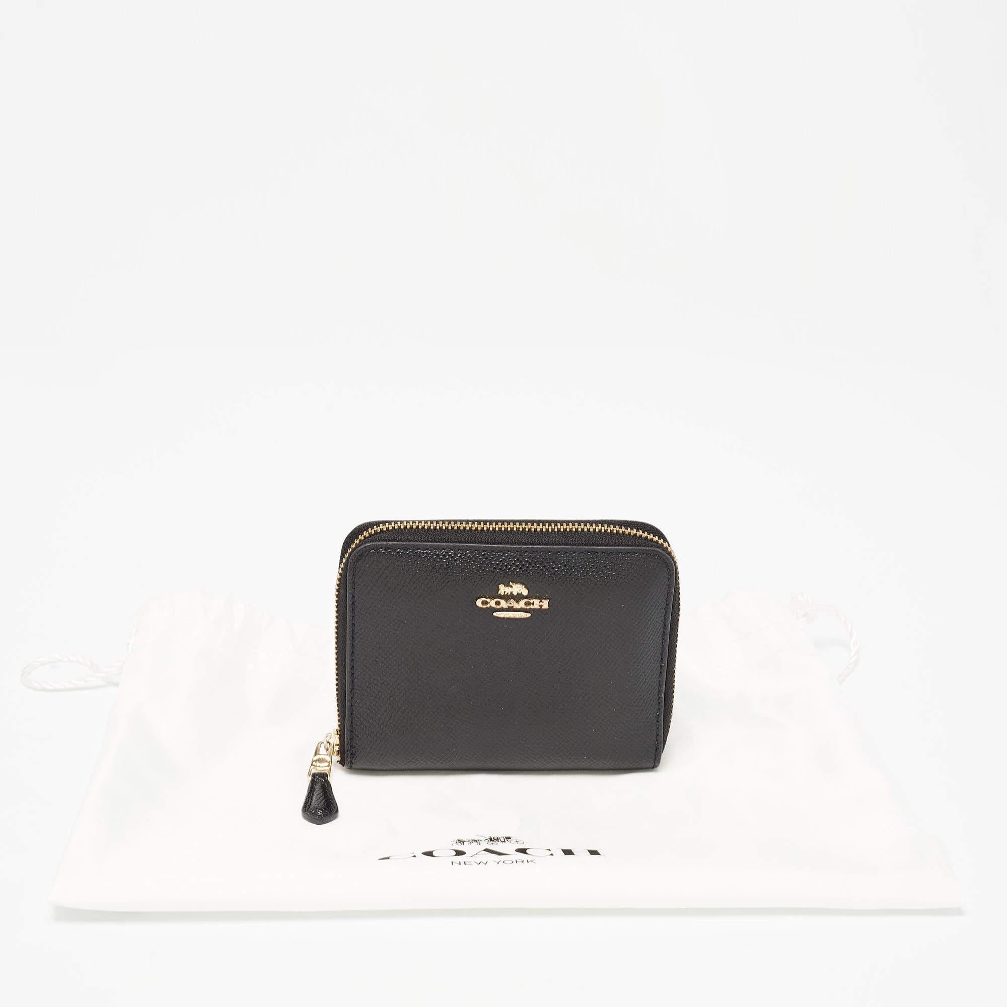 Coach Black Leather Zip Around Purse For Sale 3