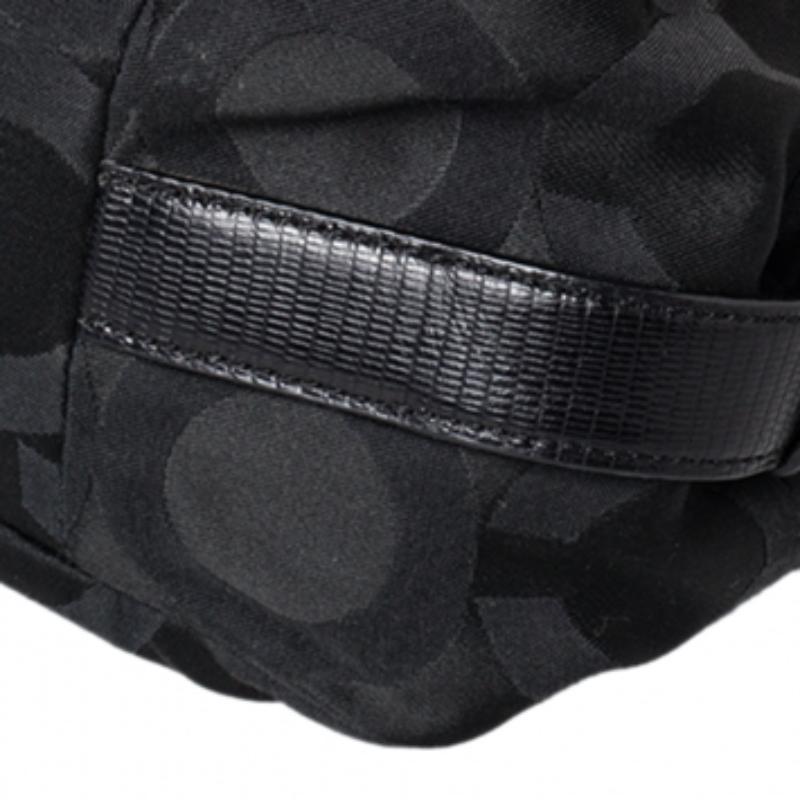 Borsa Madison in tela e pelle nera firmata Coach 3