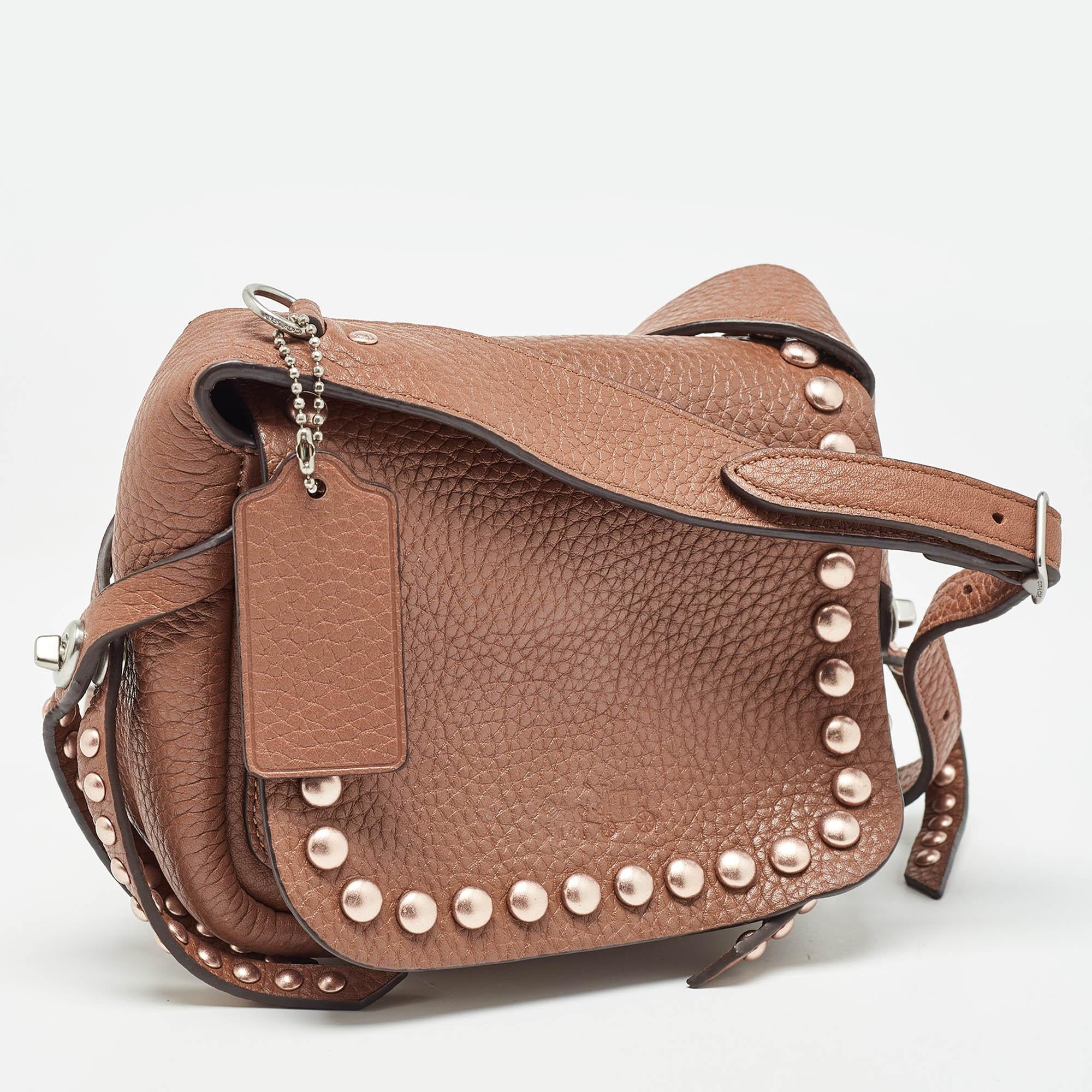 Coach Brown Leather Rivets Dakotah Crossbody Bag In Good Condition In Dubai, Al Qouz 2