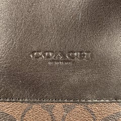 Bolso Crossbody de piel recubierta de lona con logotipo marrón COACH