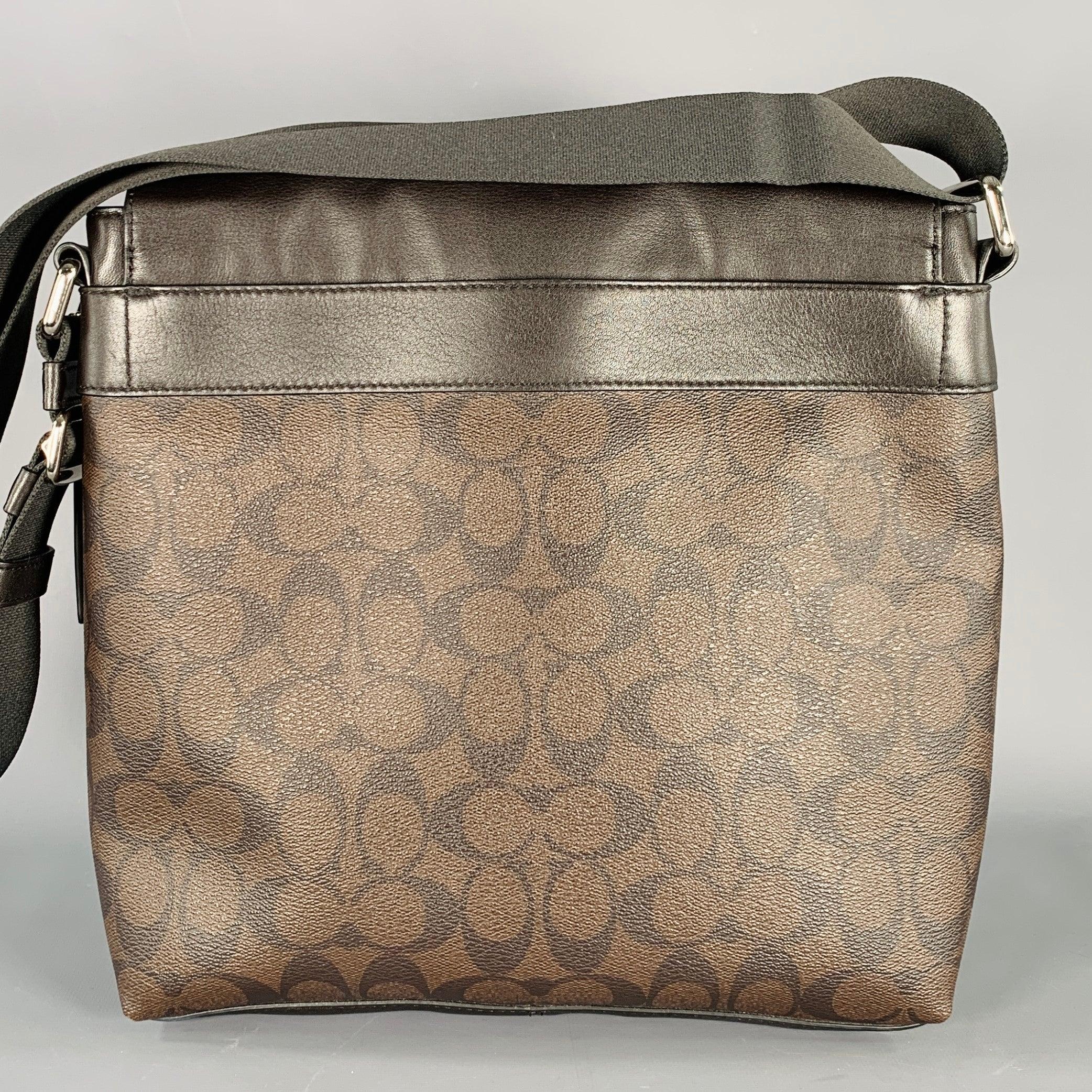 Bolso Crossbody de piel recubierta de lona con logotipo marrón COACH en Bueno estado para la venta en San Francisco, CA
