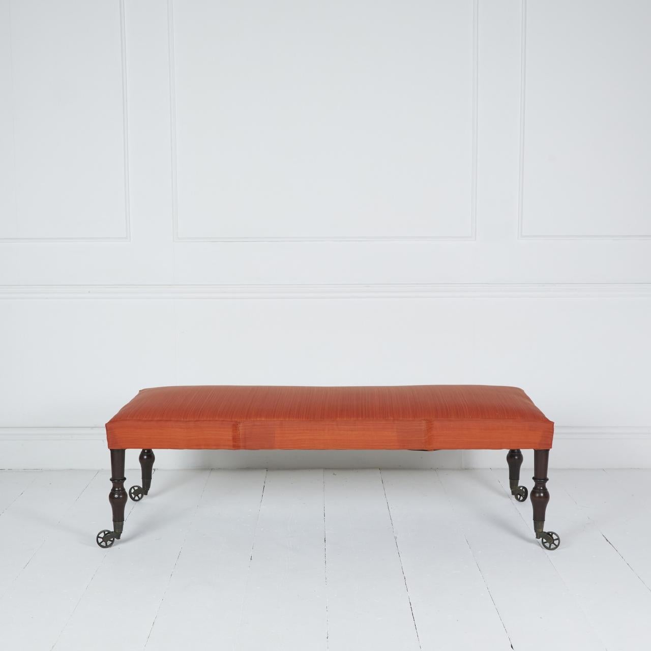 Coach-built stool in orange horsehair with English antique legs For Sale 7