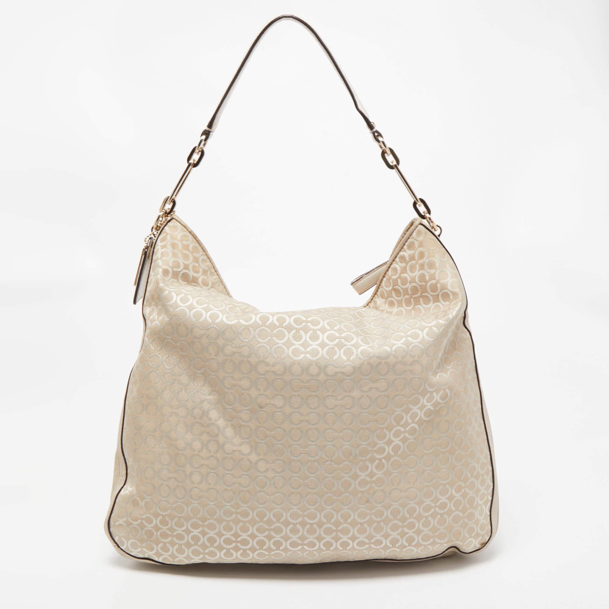 Coach Cream Op Art Fabric and Leather Madison Hobo In Fair Condition For Sale In Dubai, Al Qouz 2