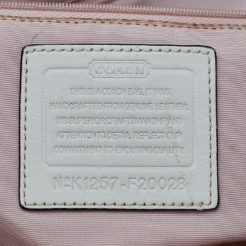 Coach Cream Signature Patent Leather Peyton Tote In Fair Condition In Dubai, Al Qouz 2