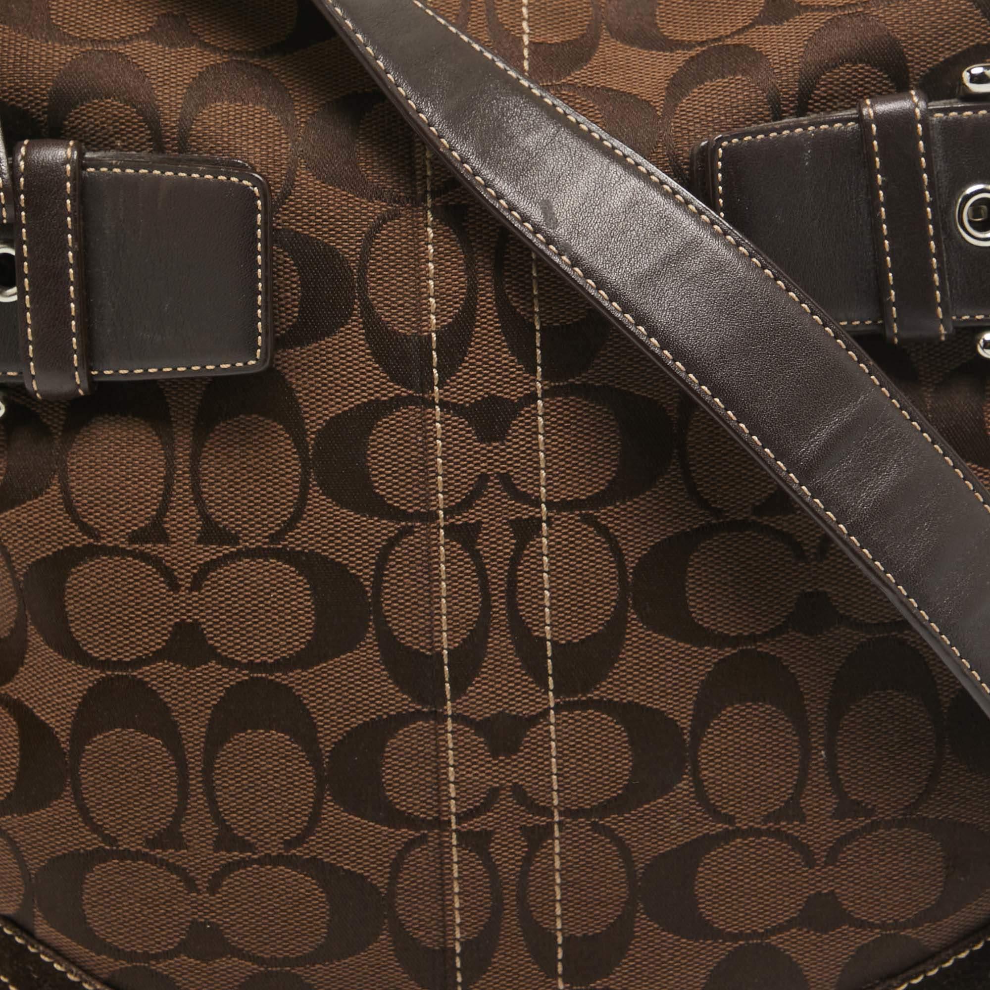 De las mujeres Bolso Crossbody de lona y ante Coach Marrón Oscuro Signature