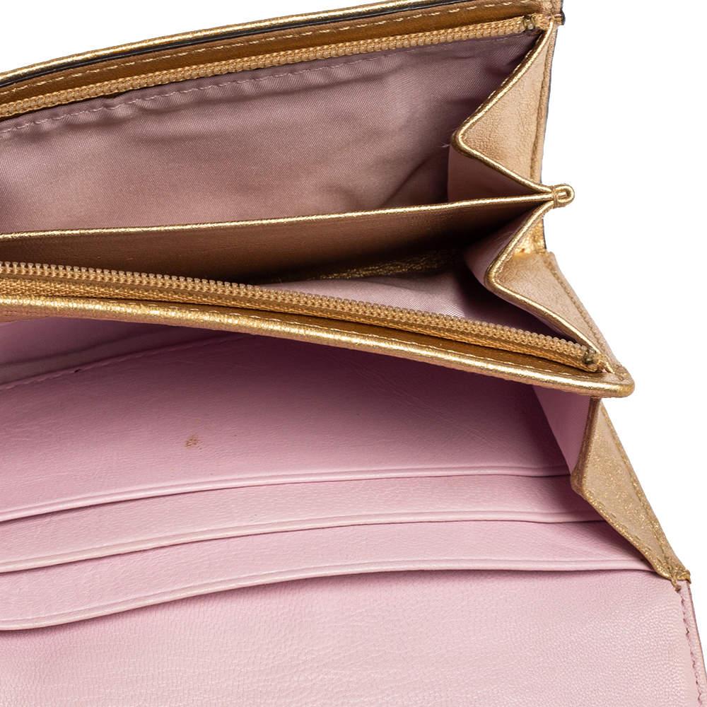 Coach Gold Ombre Signature Op Art Canvas And Leather Compact Wallet In Fair Condition In Dubai, Al Qouz 2