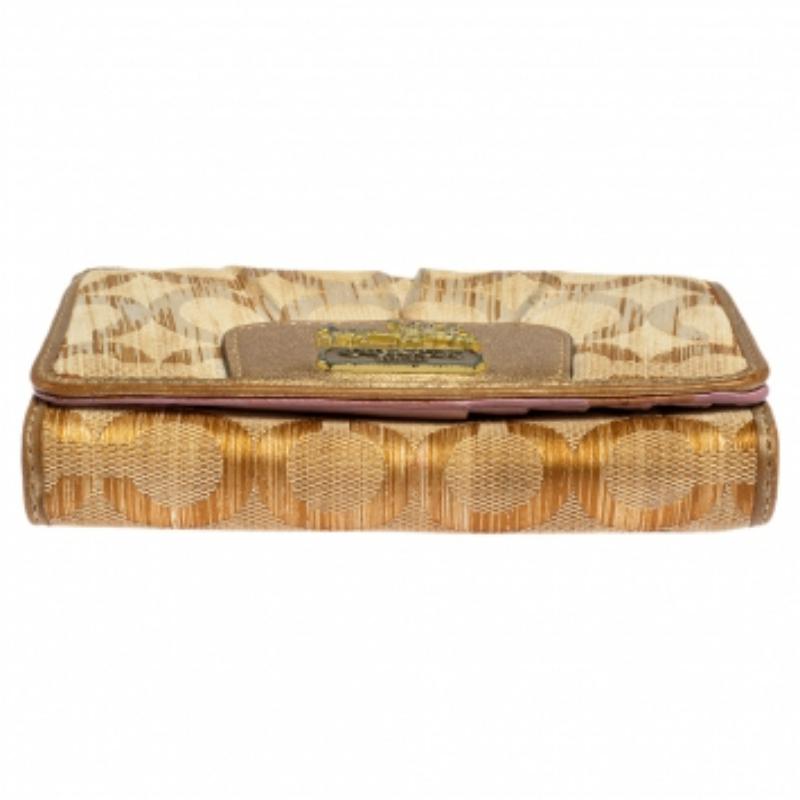 Donna Portafoglio compatto in tela e pelle Coach Gold Ombre Signature Op Art