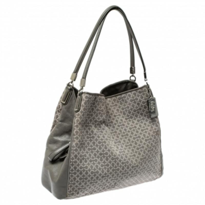 Coach Grey Signature Canvas and Leather Edie 31 Shoulder Bag For Sale 4