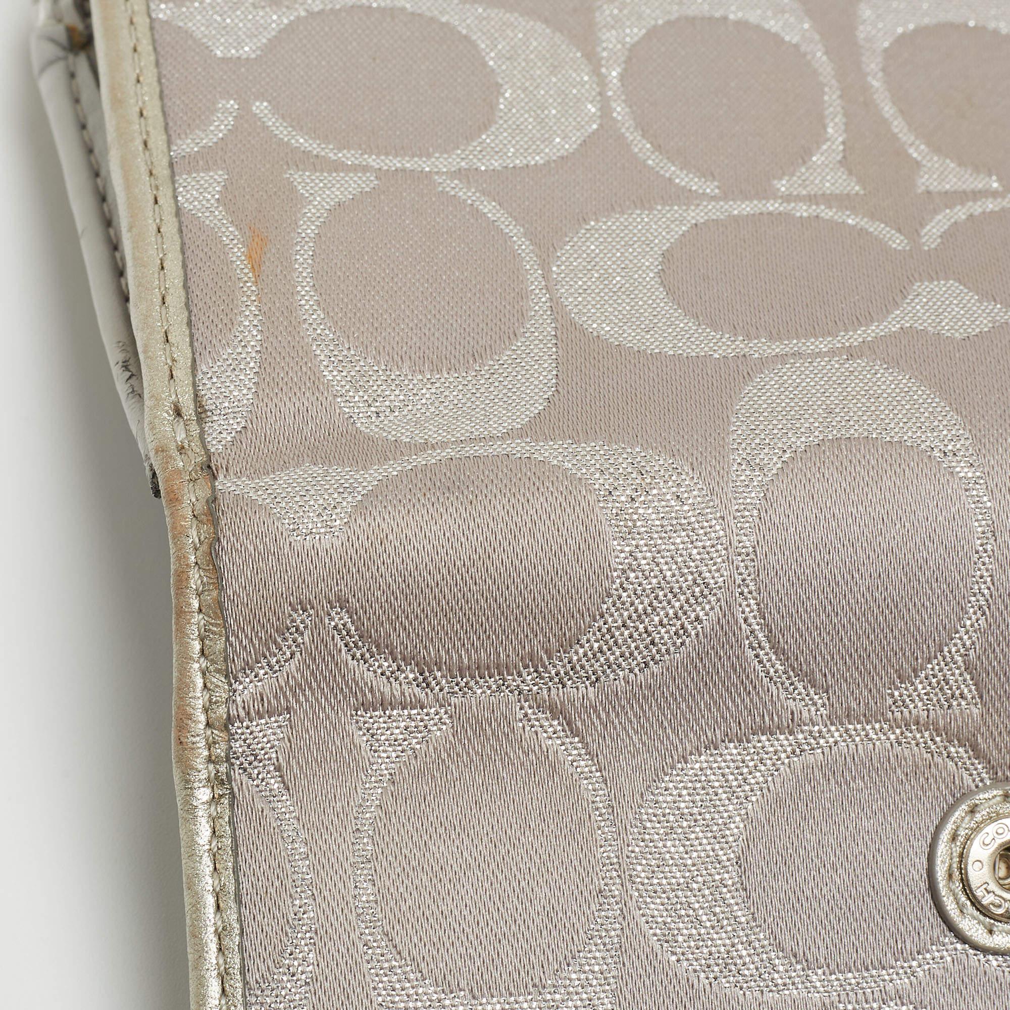 Women's Coach Grey Signature Canvas Trifold Wallet For Sale