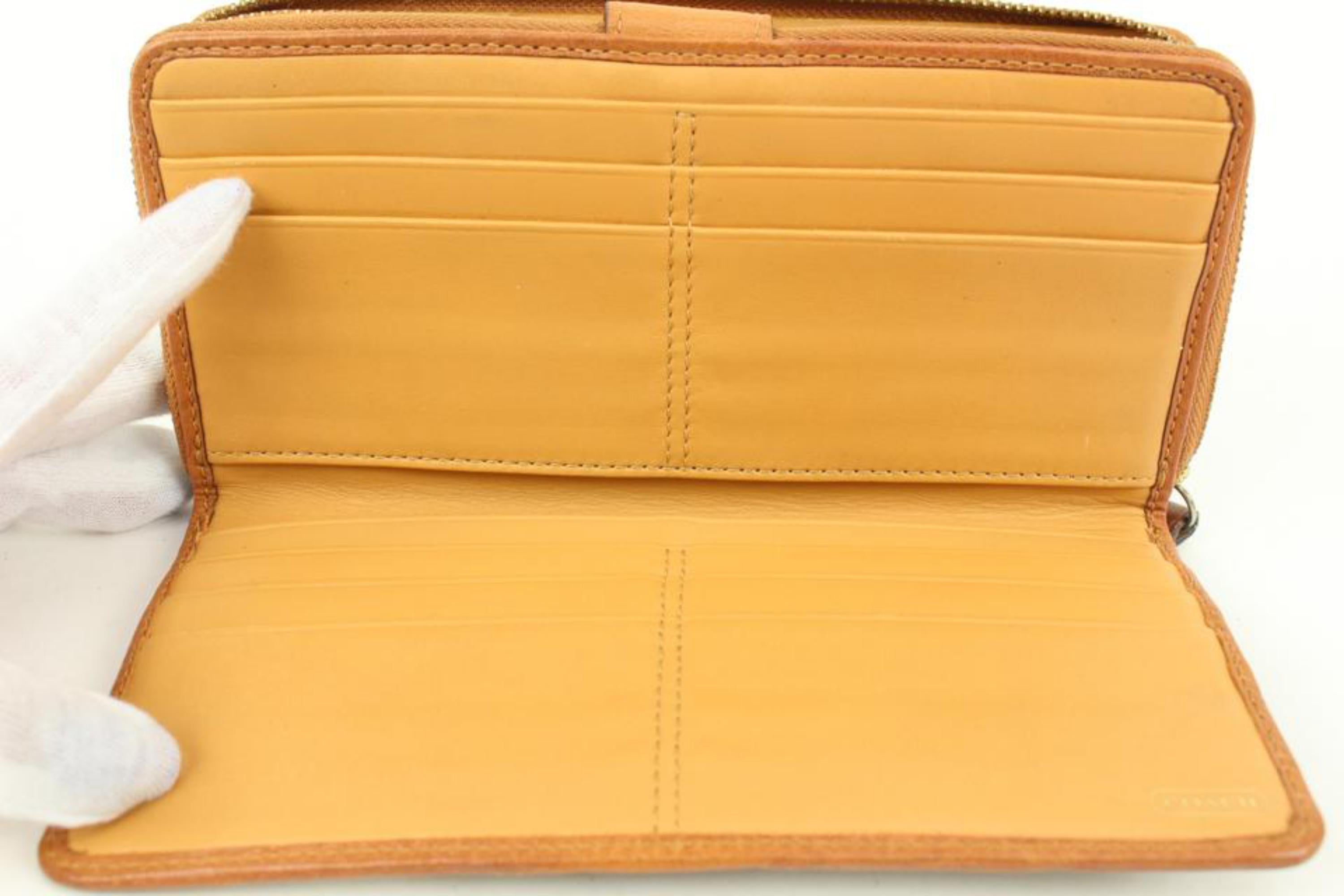 coach zippy wallet