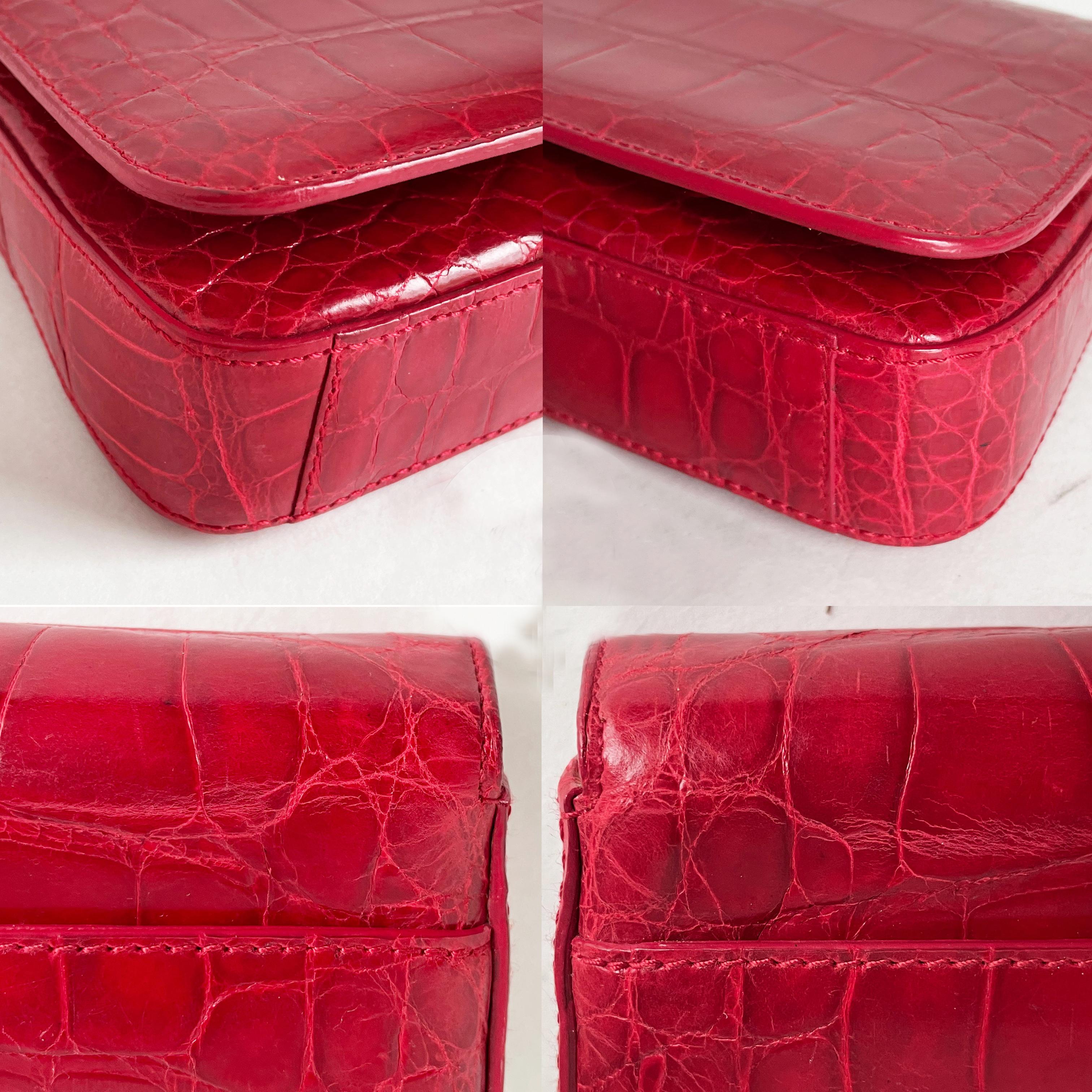 Coach Large Clutch Bag #8389 Italy Limited Edition Red Exotic Alligator HTF Rare For Sale 7
