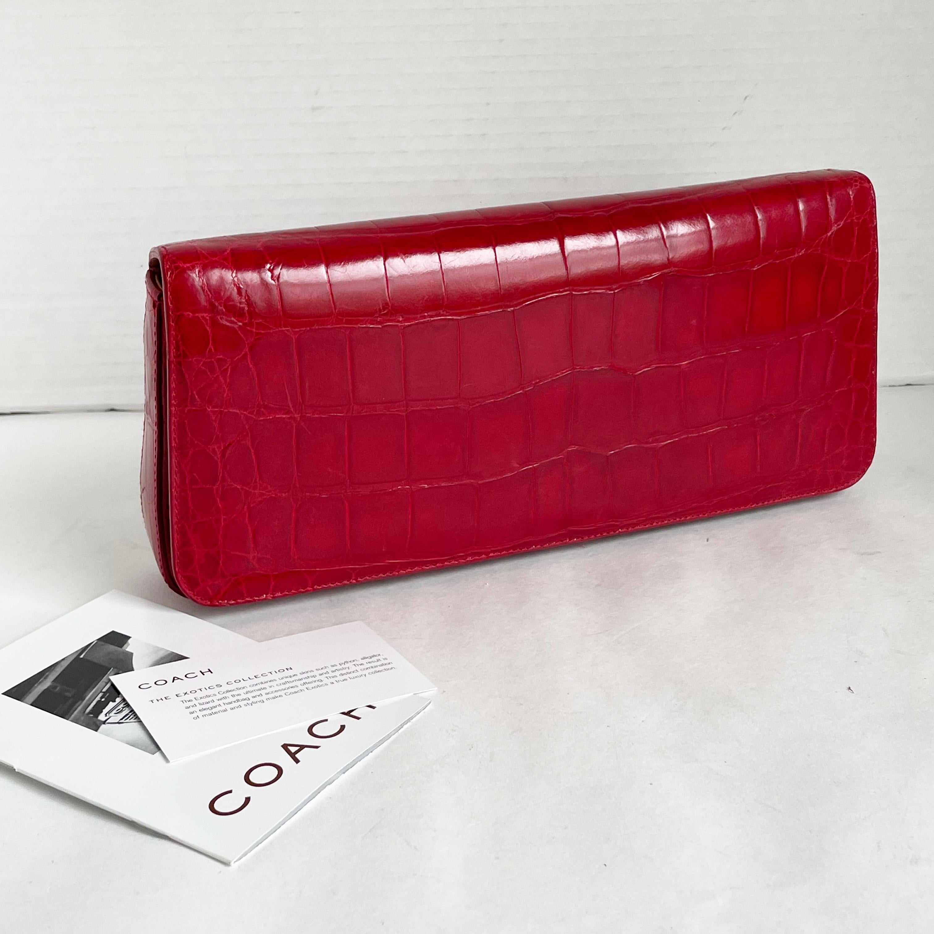 Coach Large Clutch Bag #8389 Italy Limited Edition Red Exotic Alligator HTF Rare In Good Condition For Sale In Port Saint Lucie, FL