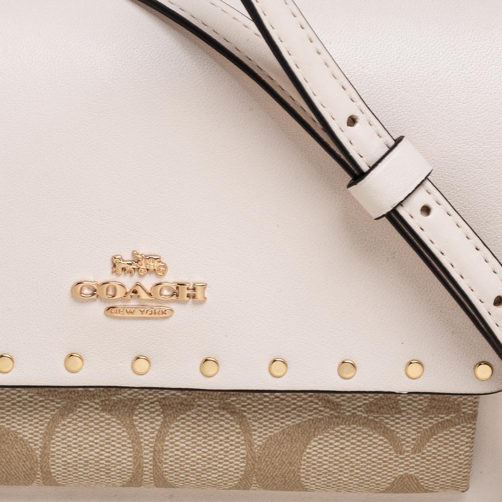Coach - Sac à bandoulière Klare en cuir et toile enduite beige clair avec sangle Rivets Neuf à Dubai, Al Qouz 2