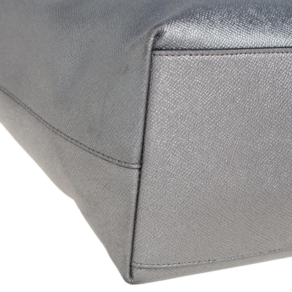 Coach Metallic Grey Leather City Zip Tote In Good Condition In Dubai, Al Qouz 2