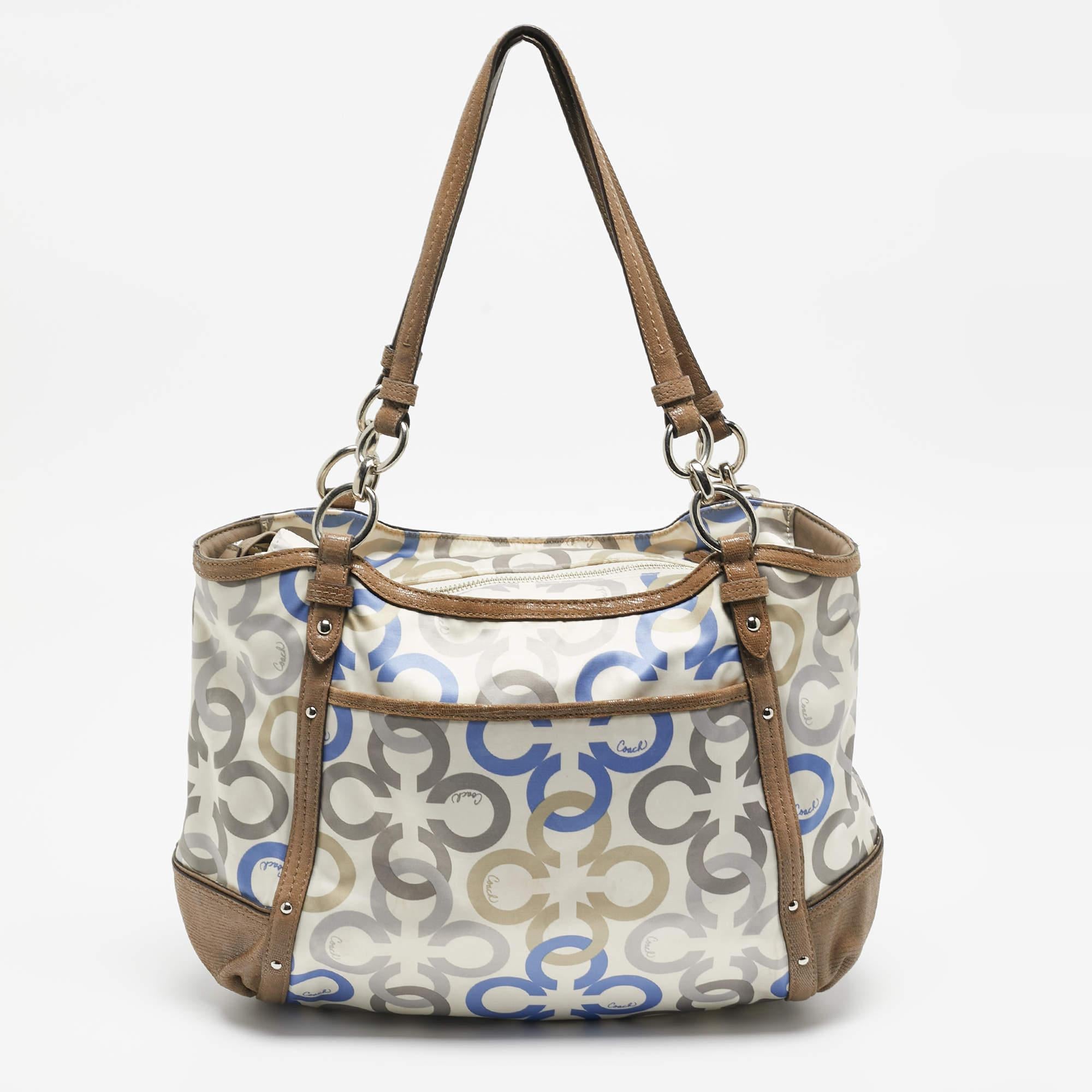 Coach Multicolor Signature Satin and Leather Hobo In Good Condition For Sale In Dubai, Al Qouz 2