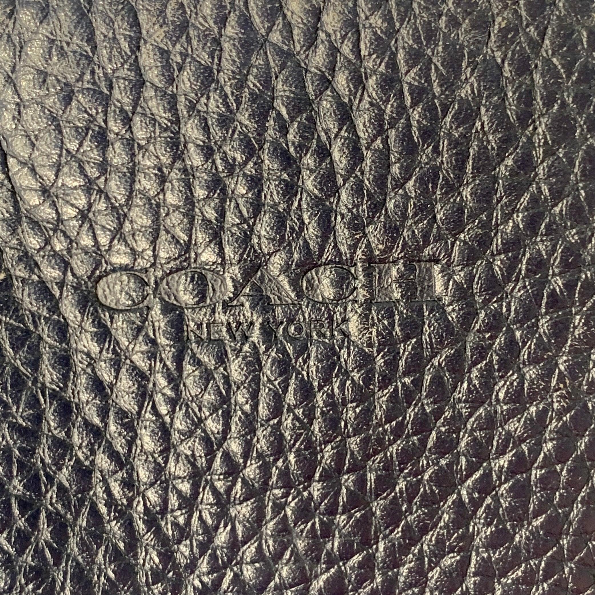 Uomo COACH - Borsa Tote in pelle di ciottoli blu scuro in vendita