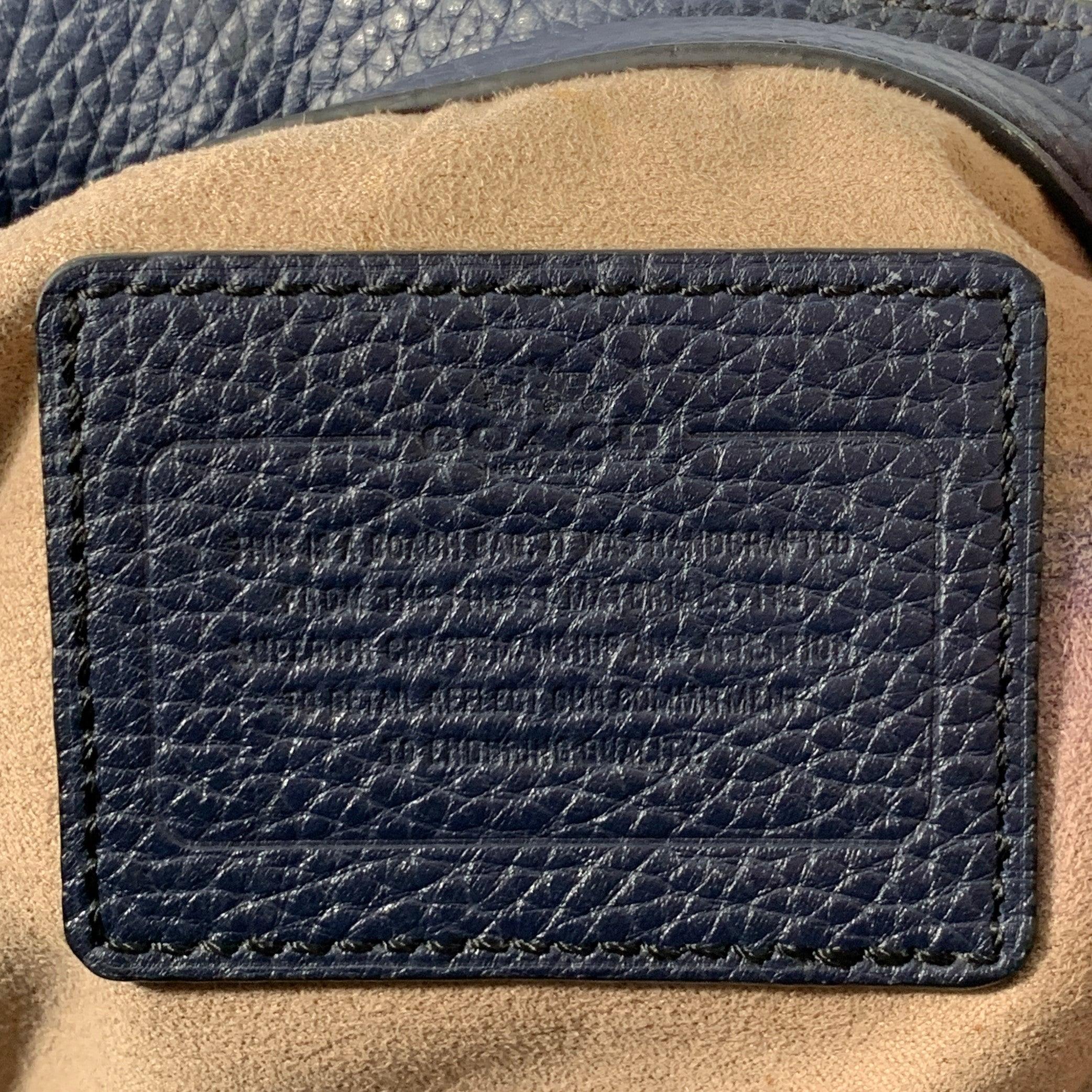 COACH - Borsa Tote in pelle di ciottoli blu scuro in vendita 3