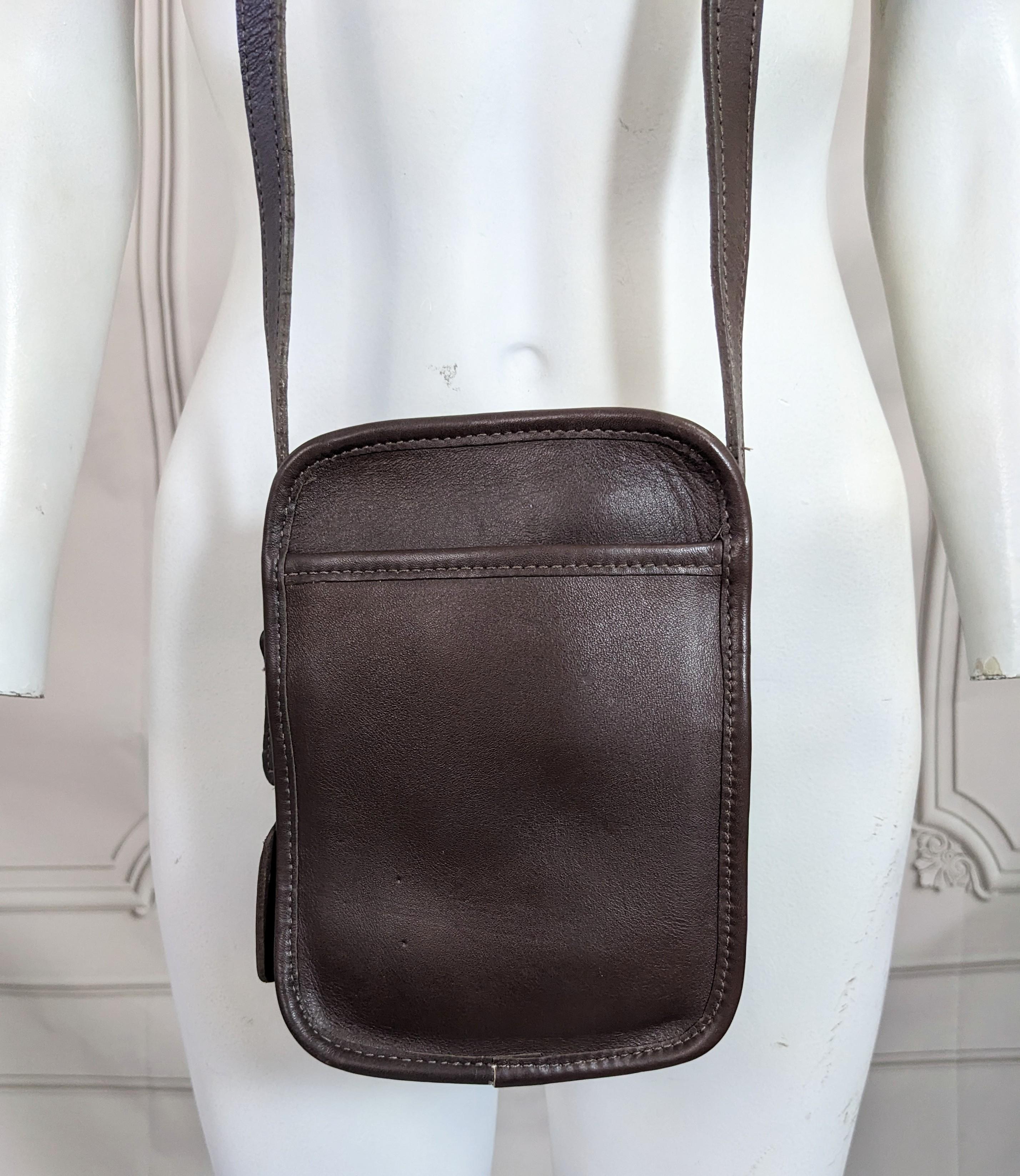 Mini Crossbody North South di Coach in vendita 2