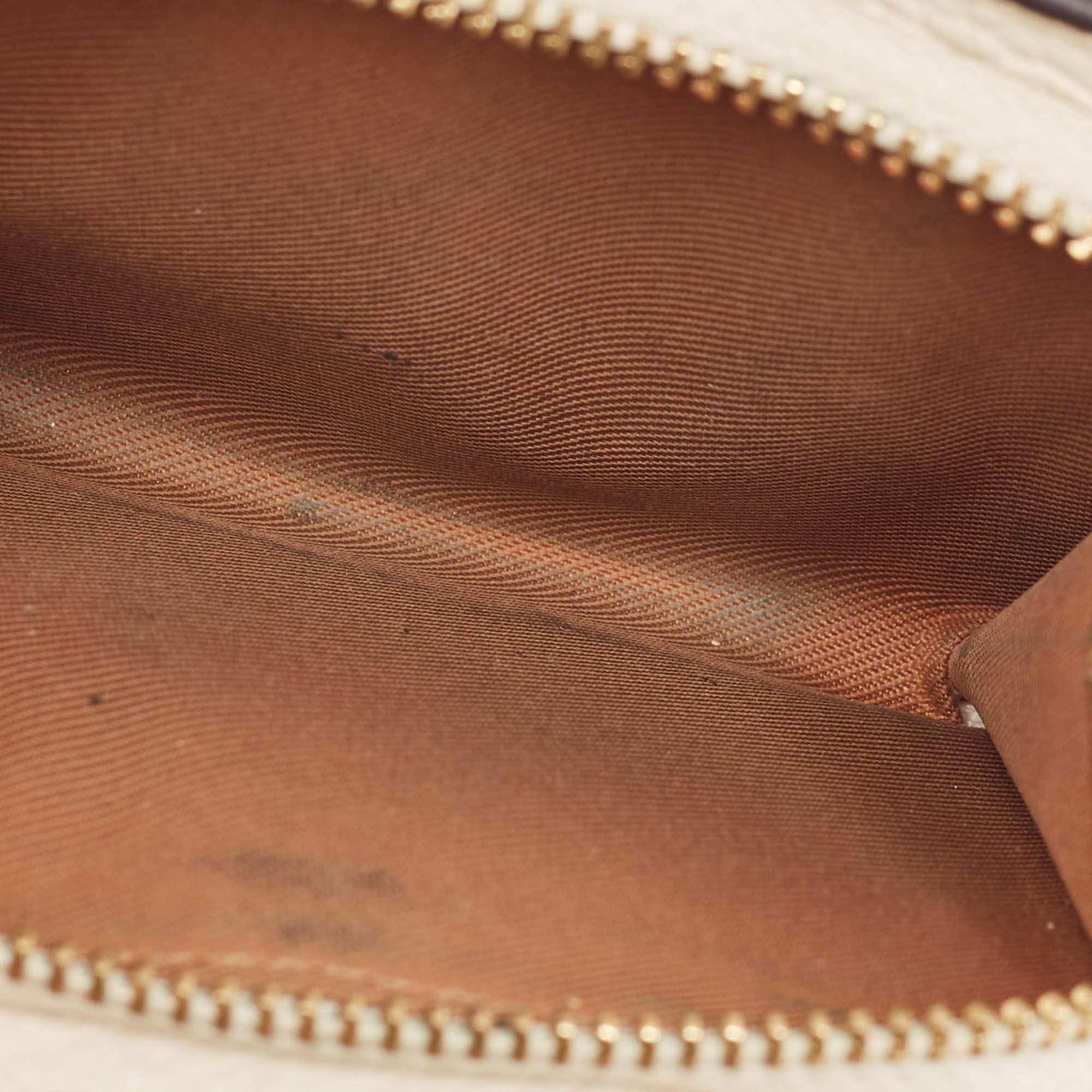 Women's Coach Off White/Brown Leather Snap Compact Wallet For Sale