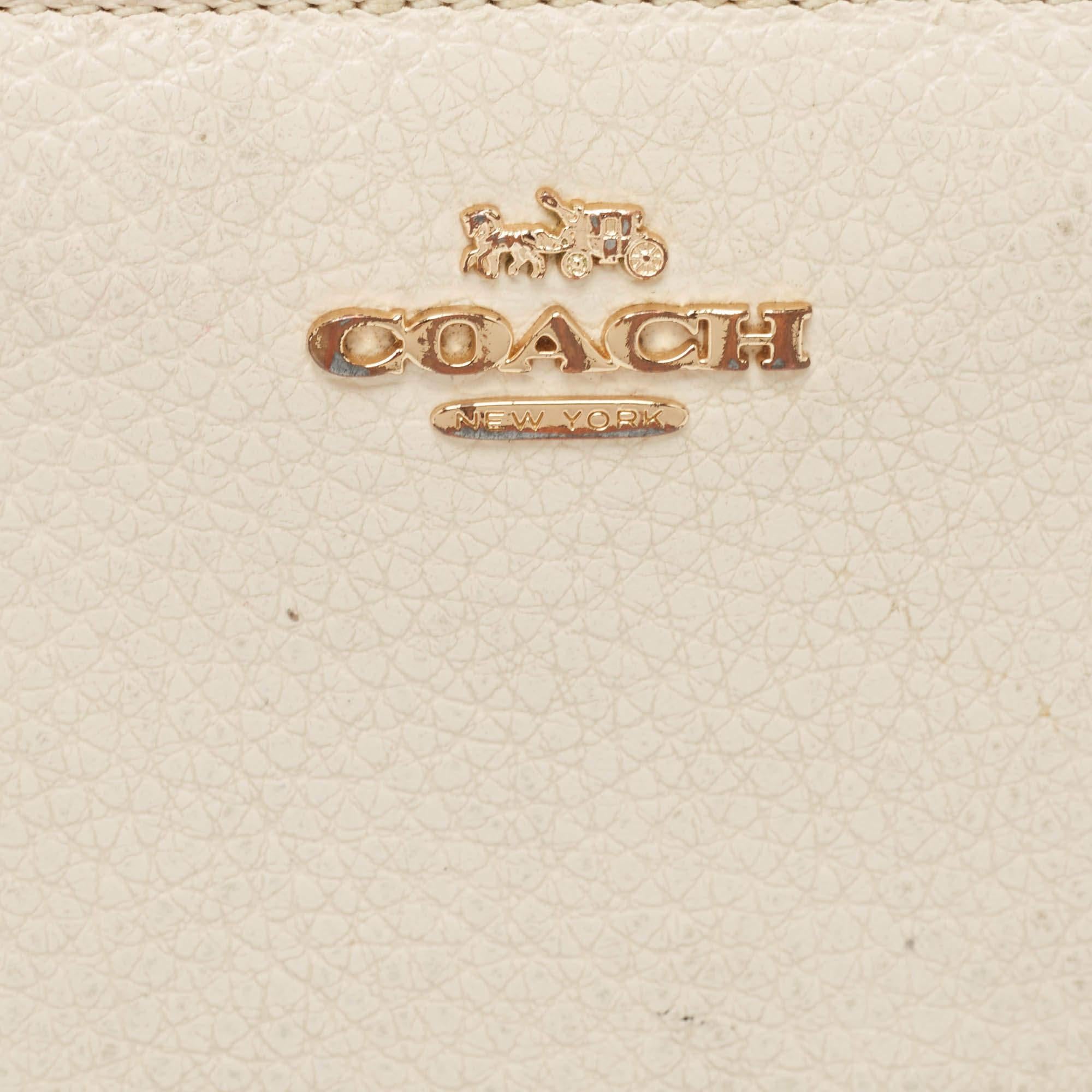 Coach Off White/Brown Leather Snap Compact Wallet For Sale 3