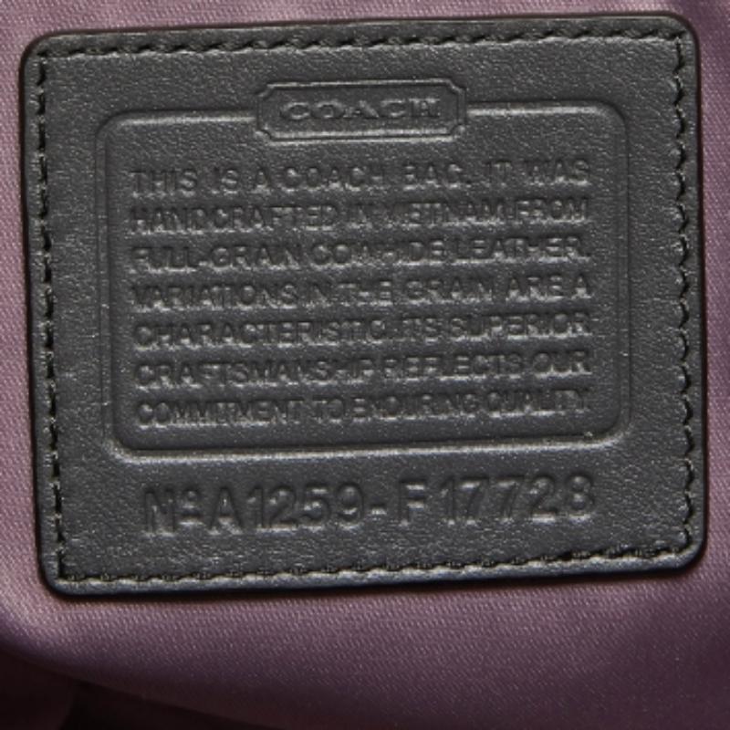 Bolso Coach verde oliva Op Art en charol estampado East West Gallery Tote en venta 1