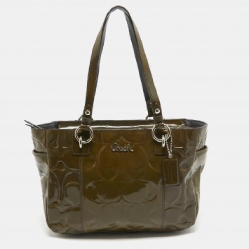 Bolso Coach verde oliva Op Art en charol estampado East West Gallery Tote en venta 2