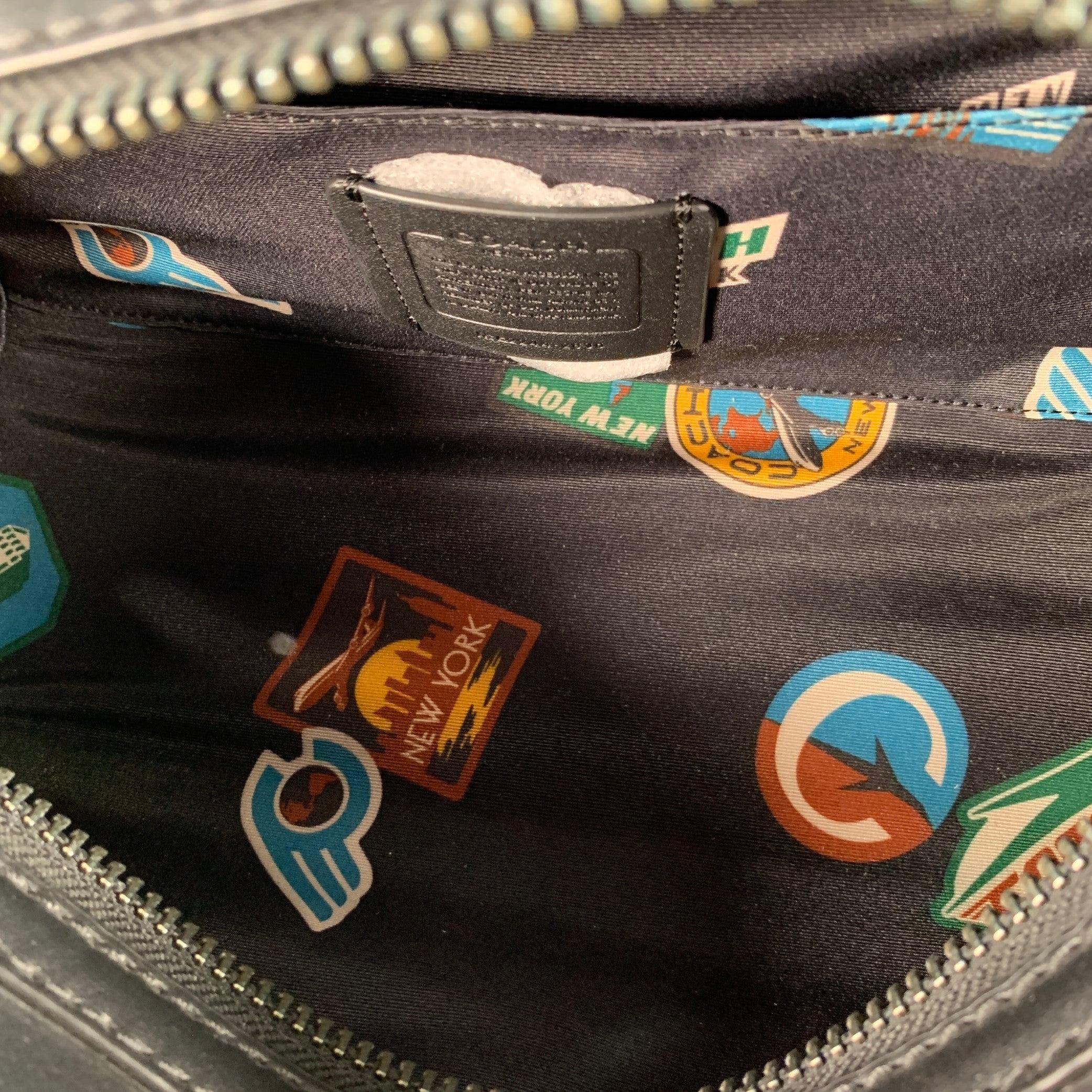 COACH Borsa da toilette con zip in pelle nera taglia unica in vendita 2