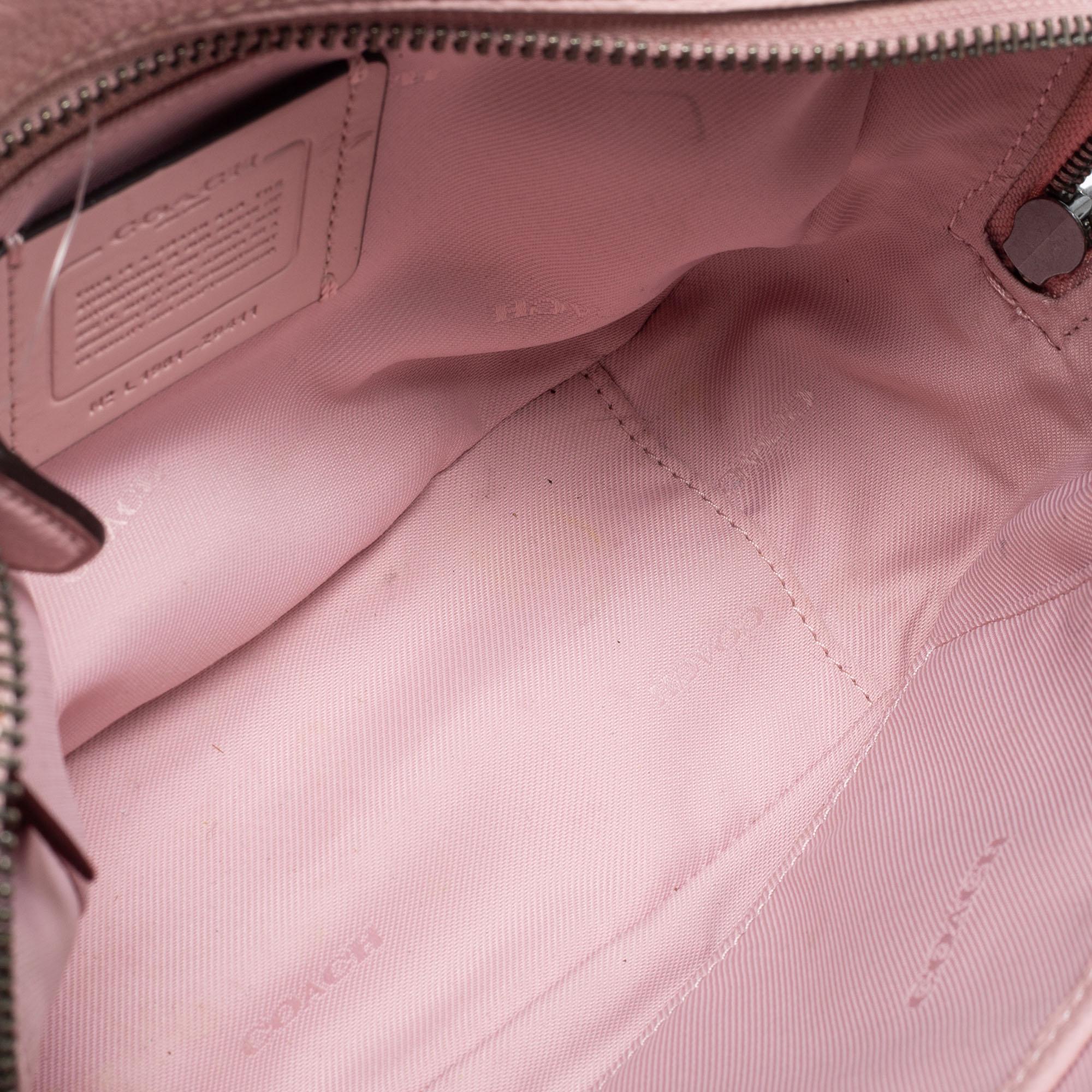 Coach Pink Pebbled Leather Camera Shoulder Bag In Good Condition In Dubai, Al Qouz 2