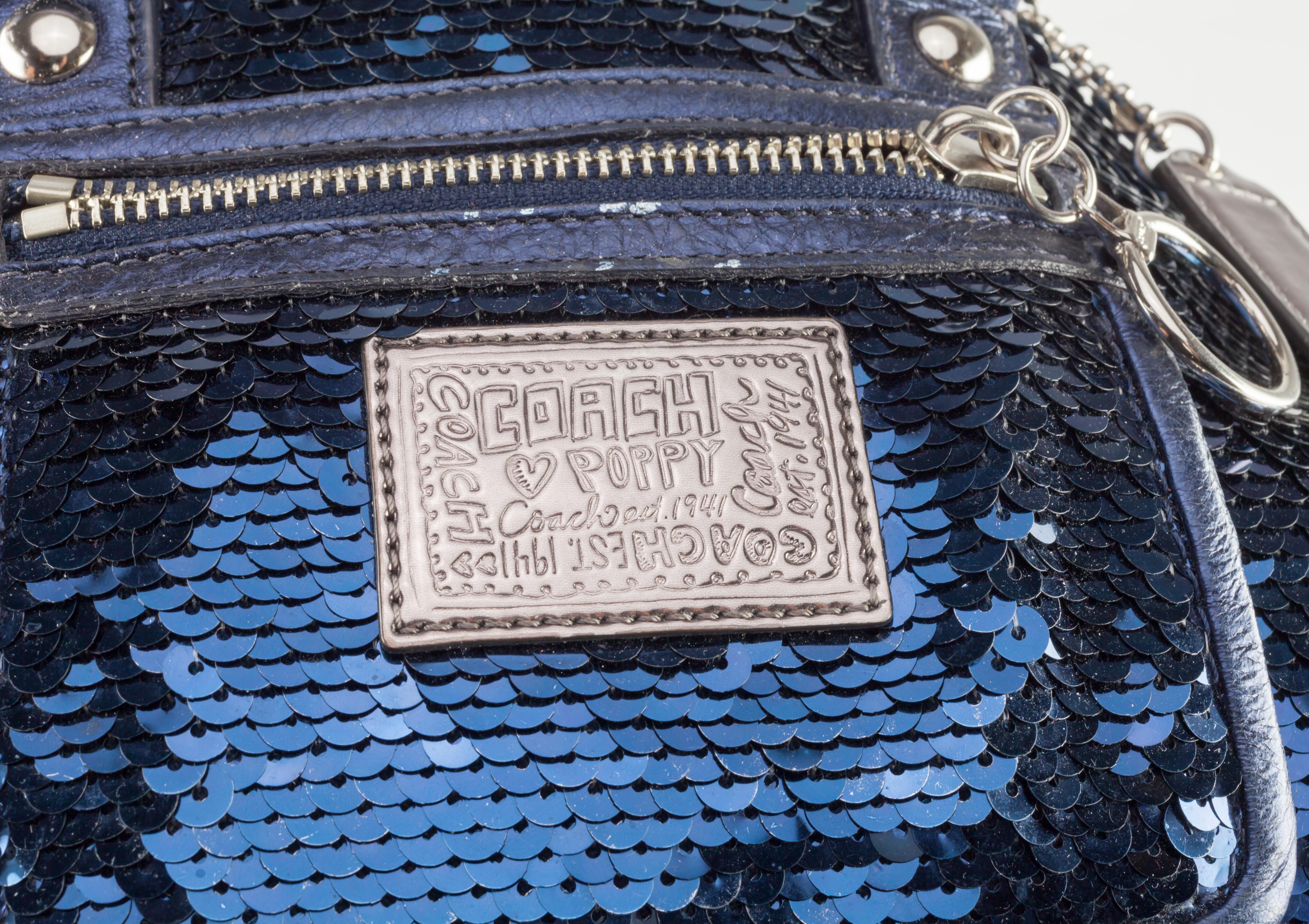 Coach Poppy Blue Sequin Spotlight Purse w/ Disco Ball Bag Charm XL In Good Condition For Sale In Van Nuys, CA