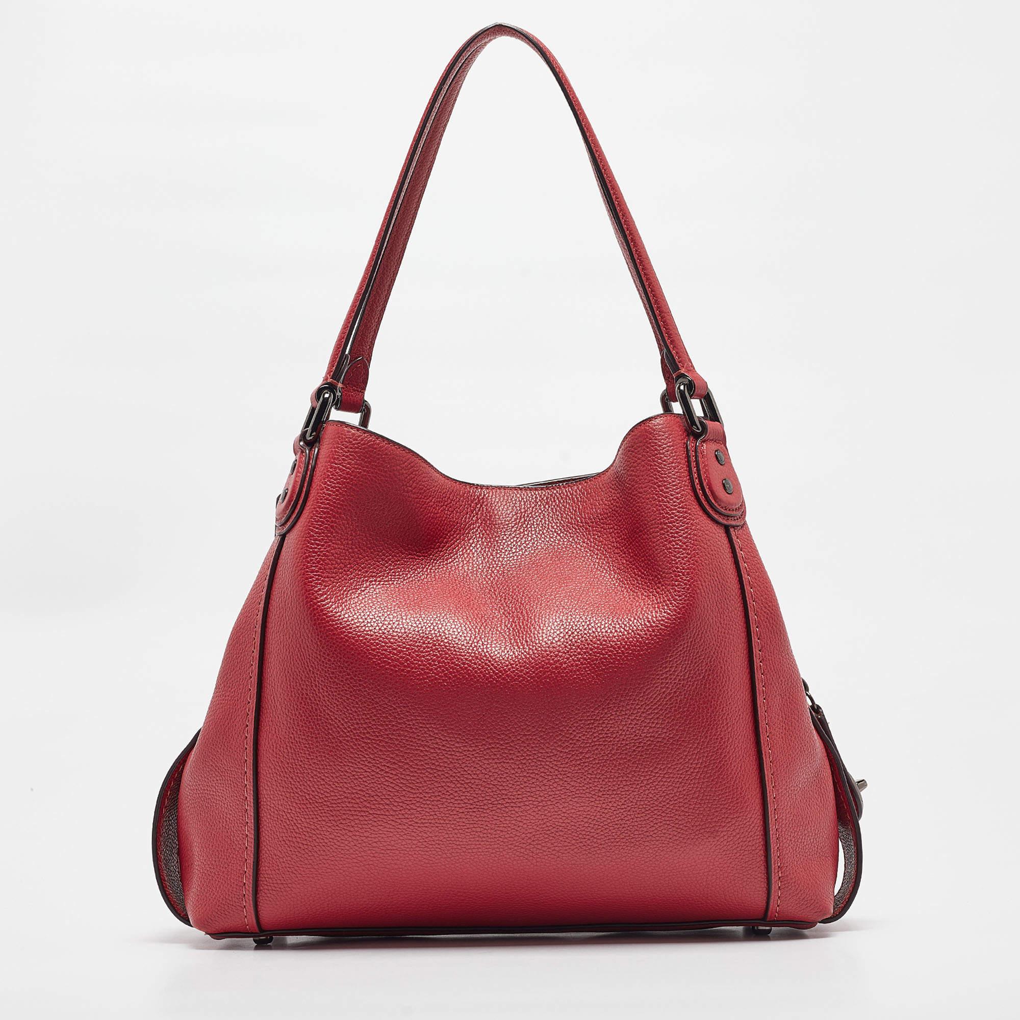 Coach Red Leather Edie 31 Shoulder Bag In Good Condition In Dubai, Al Qouz 2