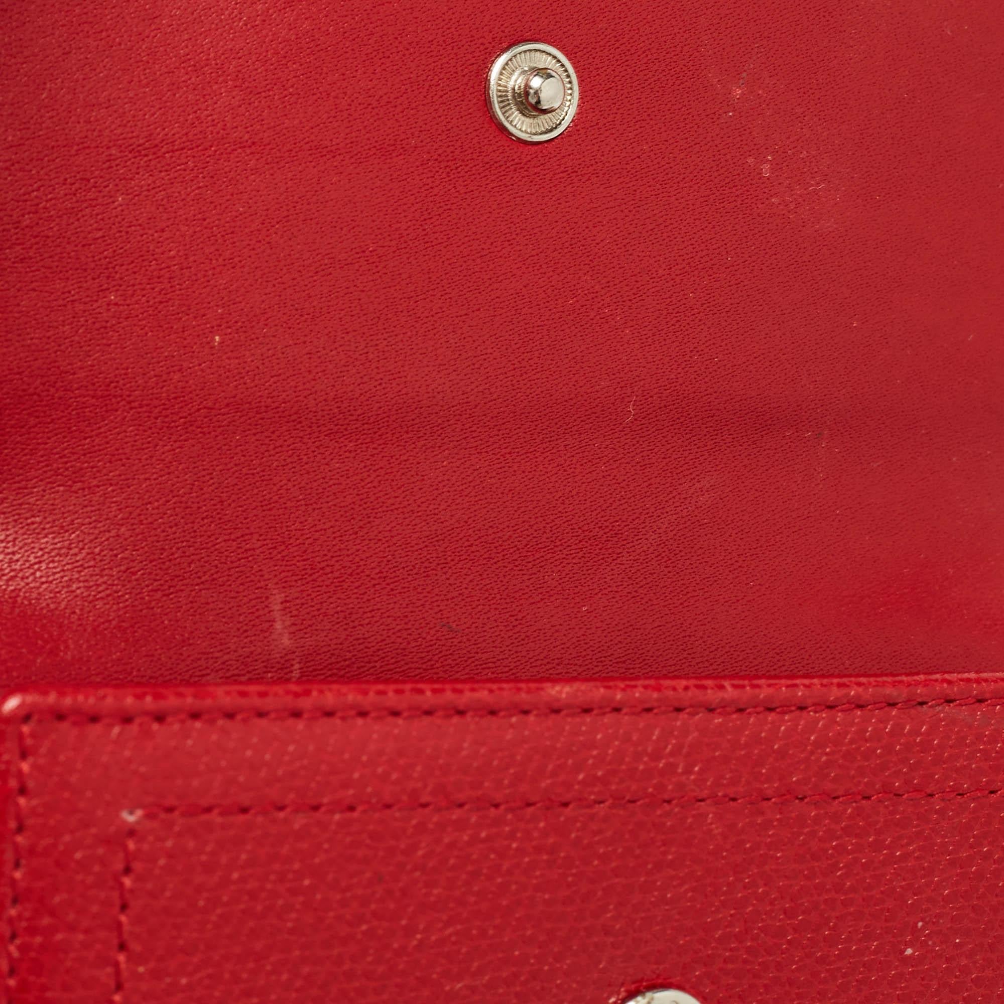 Coach Red Leather Metal Flap Compact Wallet For Sale 3