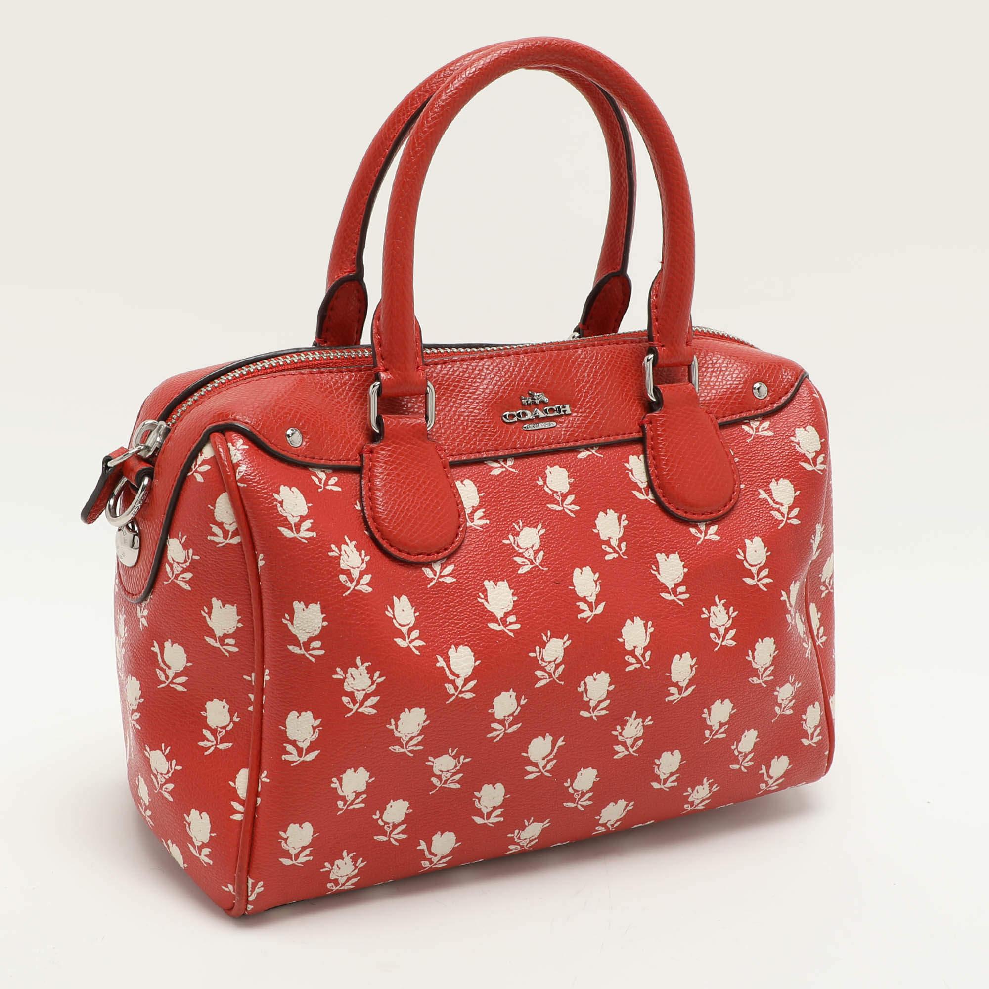 Coach Red Printed Leather Bennett Satchel In Good Condition For Sale In Dubai, Al Qouz 2
