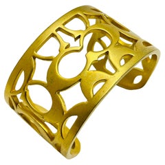 COACH signiertes Vintage mattes Gold-Logo Designer-Laufsteg-Manschettenarmband