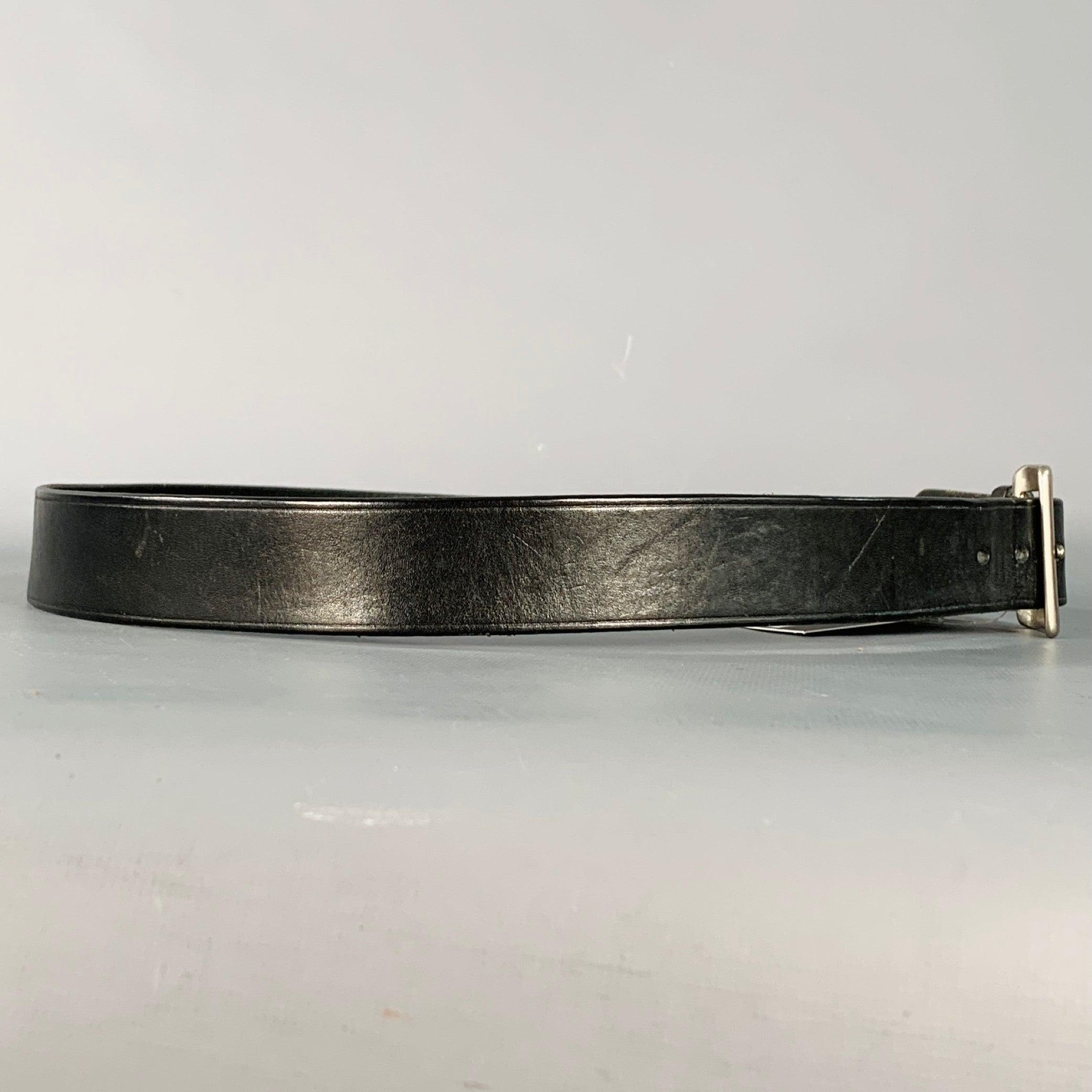 Nero Cintura in pelle nera e argento COACH taglia M in vendita