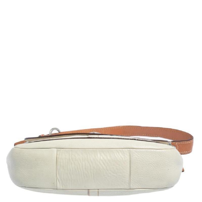 white coach shoulder bag
