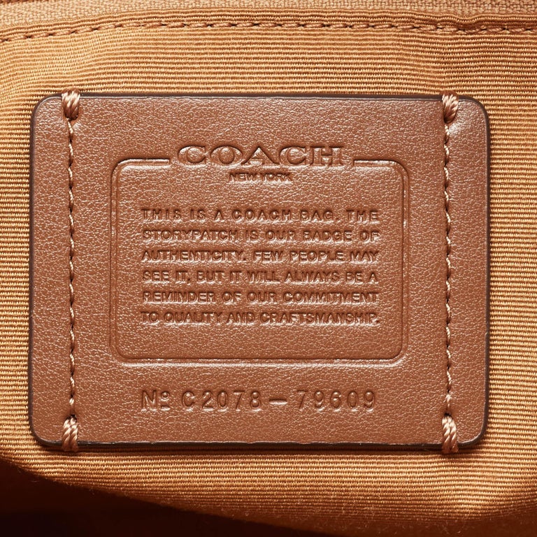 Coach White Signature Coated Canvas and Leather Gallery Tote at 1stDibs