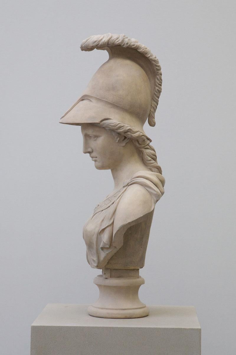 Tête de déesse grecque classique de Minerva en pierre de Coade en vente 1