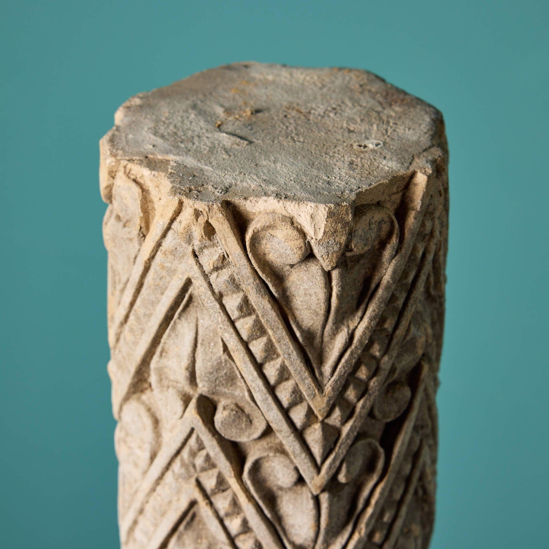 Coade-Säulenfragment aus Stein im Steinstil (19. Jahrhundert) im Angebot