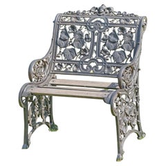 Asiento de jardín de hierro fundido con motivos de capuchinas Coalbrookdale