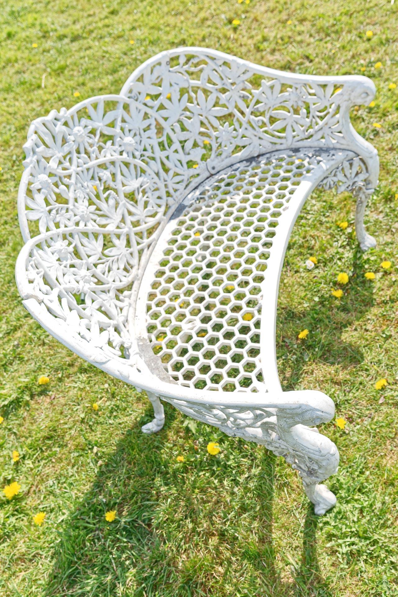 Siège « Lovers » Coalbrookdale Passion à motifs floraux. en vente 1